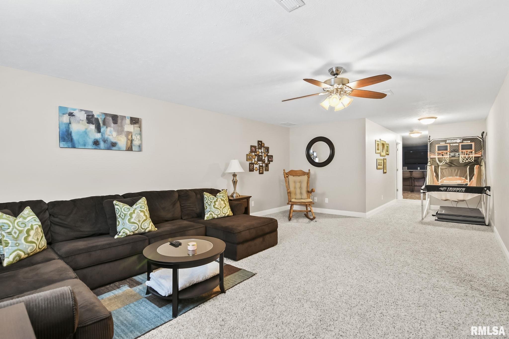 1065 Harrow Drive, Sherman, Illinois image 33