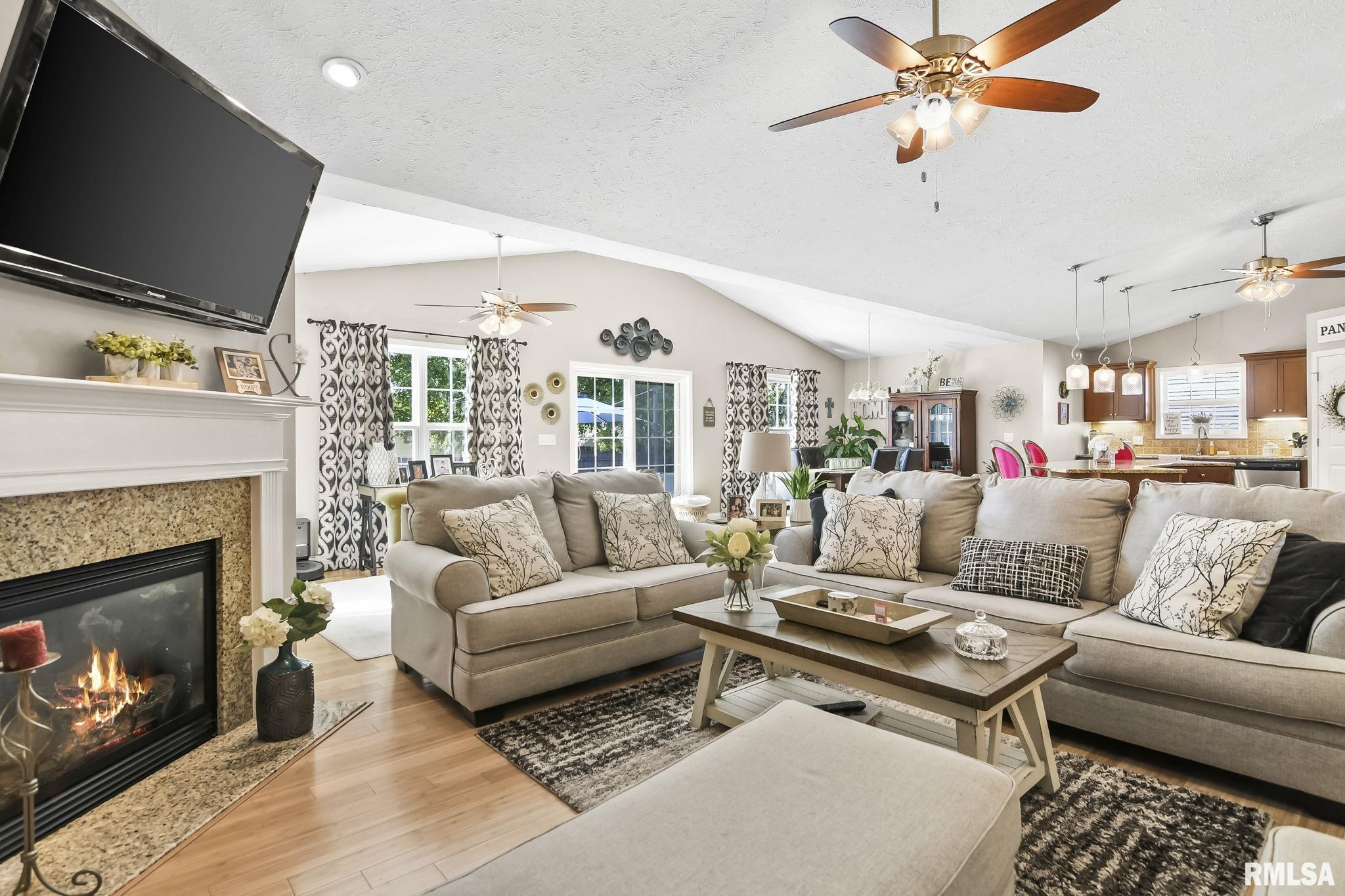 1065 Harrow Drive, Sherman, Illinois image 5