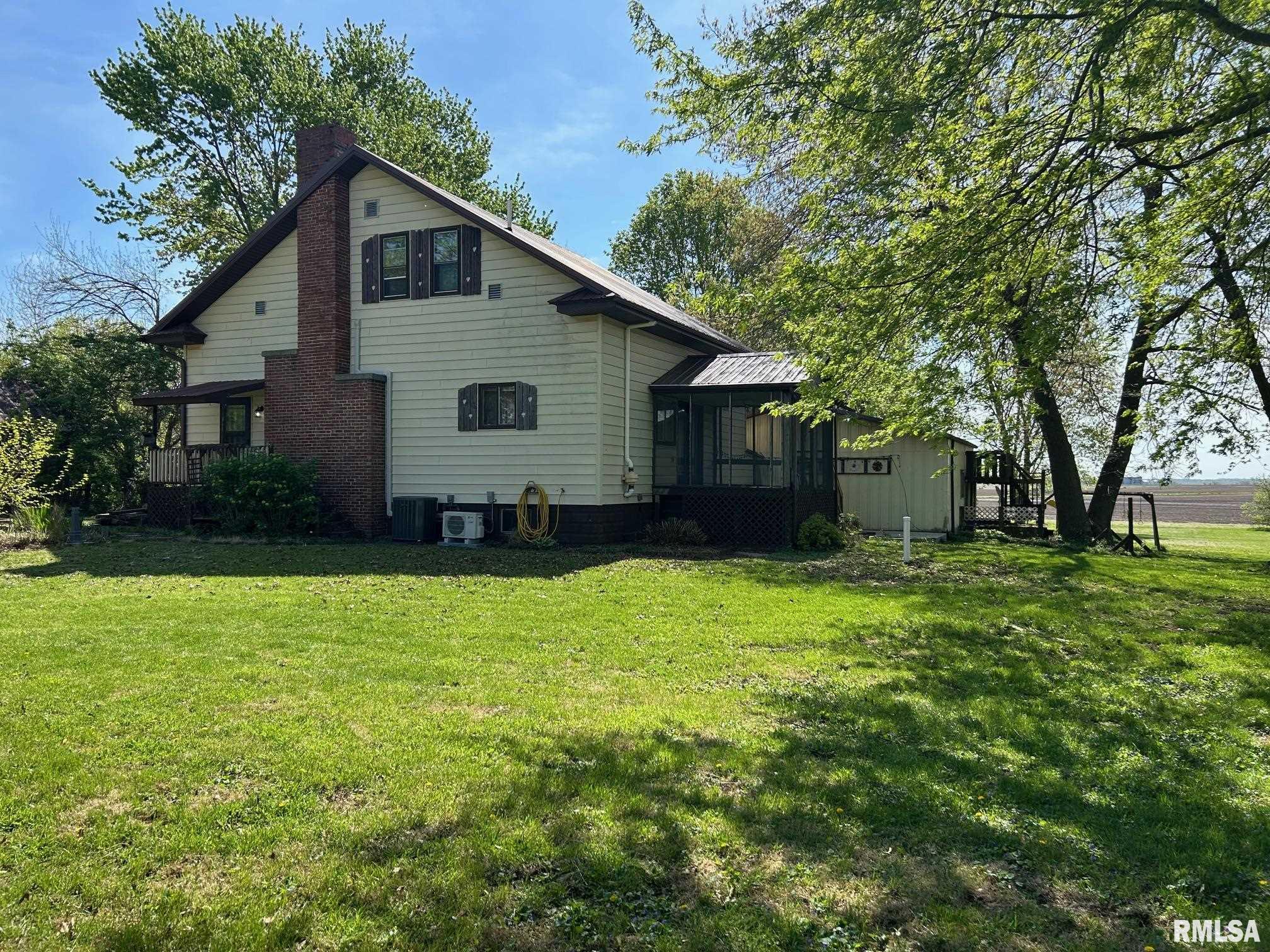 888 E Erie Street, Palmer, Illinois image 1