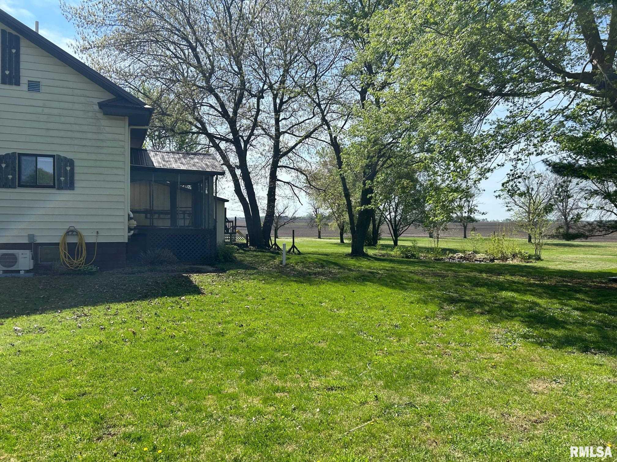 888 E Erie Street, Palmer, Illinois image 32