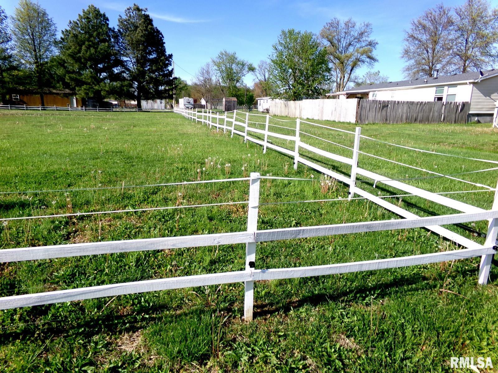 1104 Van Buren Avenue, Sandoval, Illinois image 12