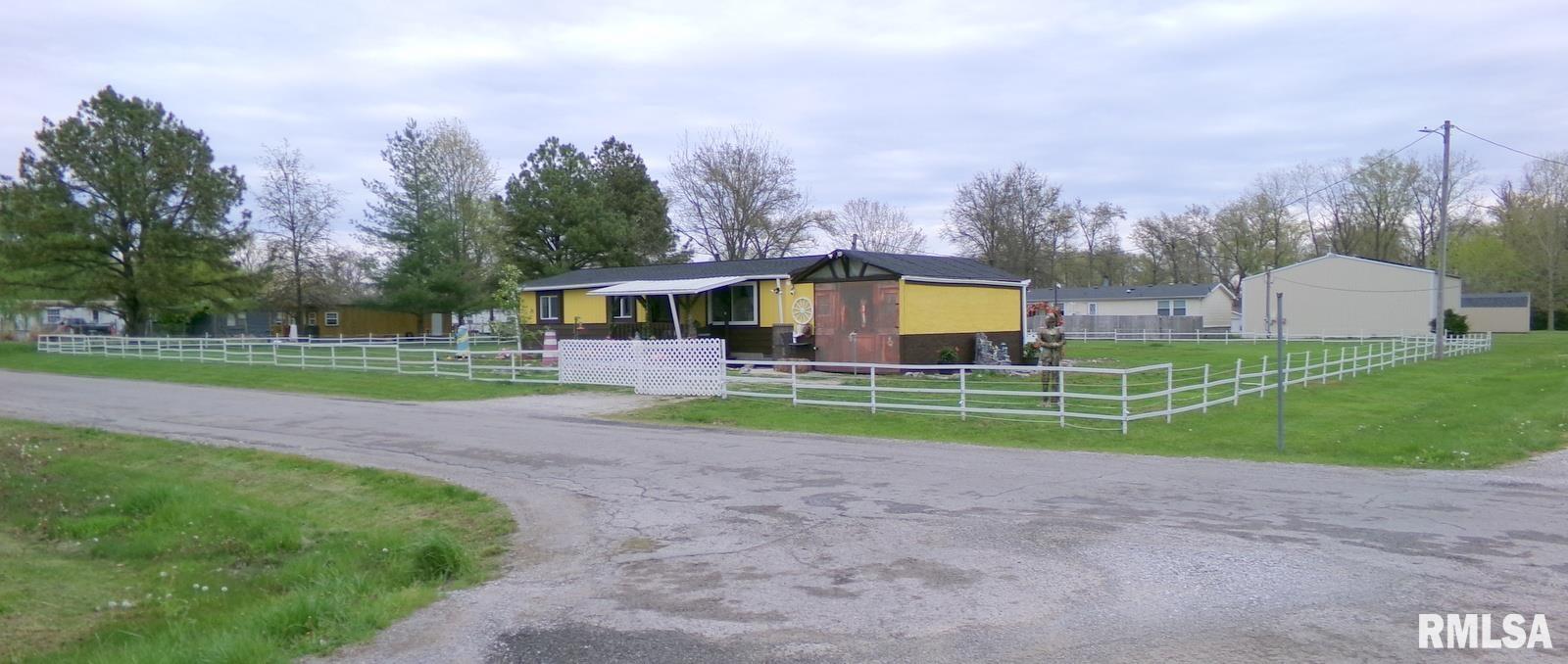 1104 Van Buren Avenue, Sandoval, Illinois image 8