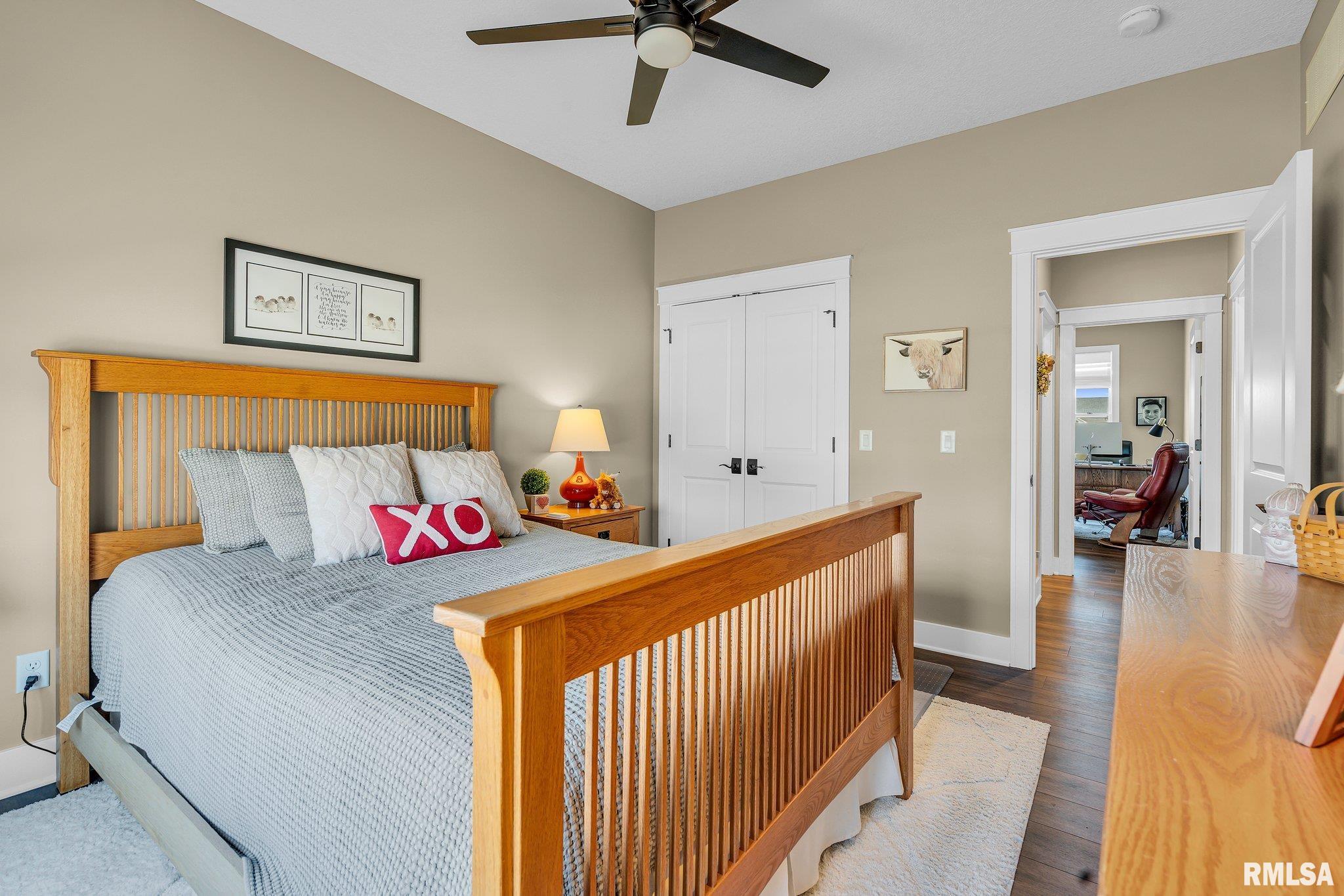 6997 Matthews Pass, Bettendorf, Iowa image 16