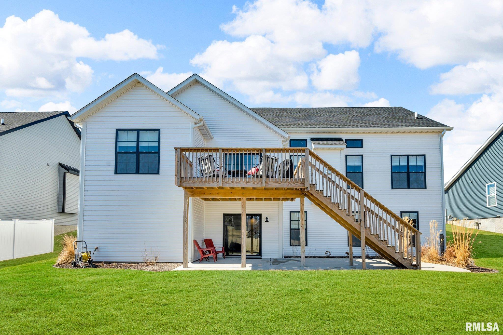 6997 Matthews Pass, Bettendorf, Iowa image 31