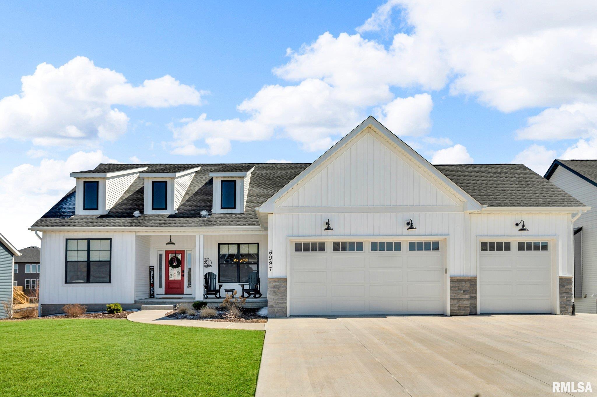 6997 Matthews Pass, Bettendorf, Iowa image 1