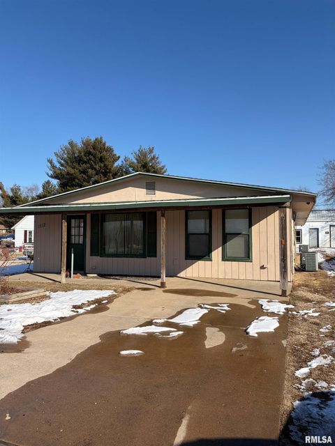 Homes For Sale - 1512 Spring Bay Road<br/> Woodford County, East Peoria, IL 61611