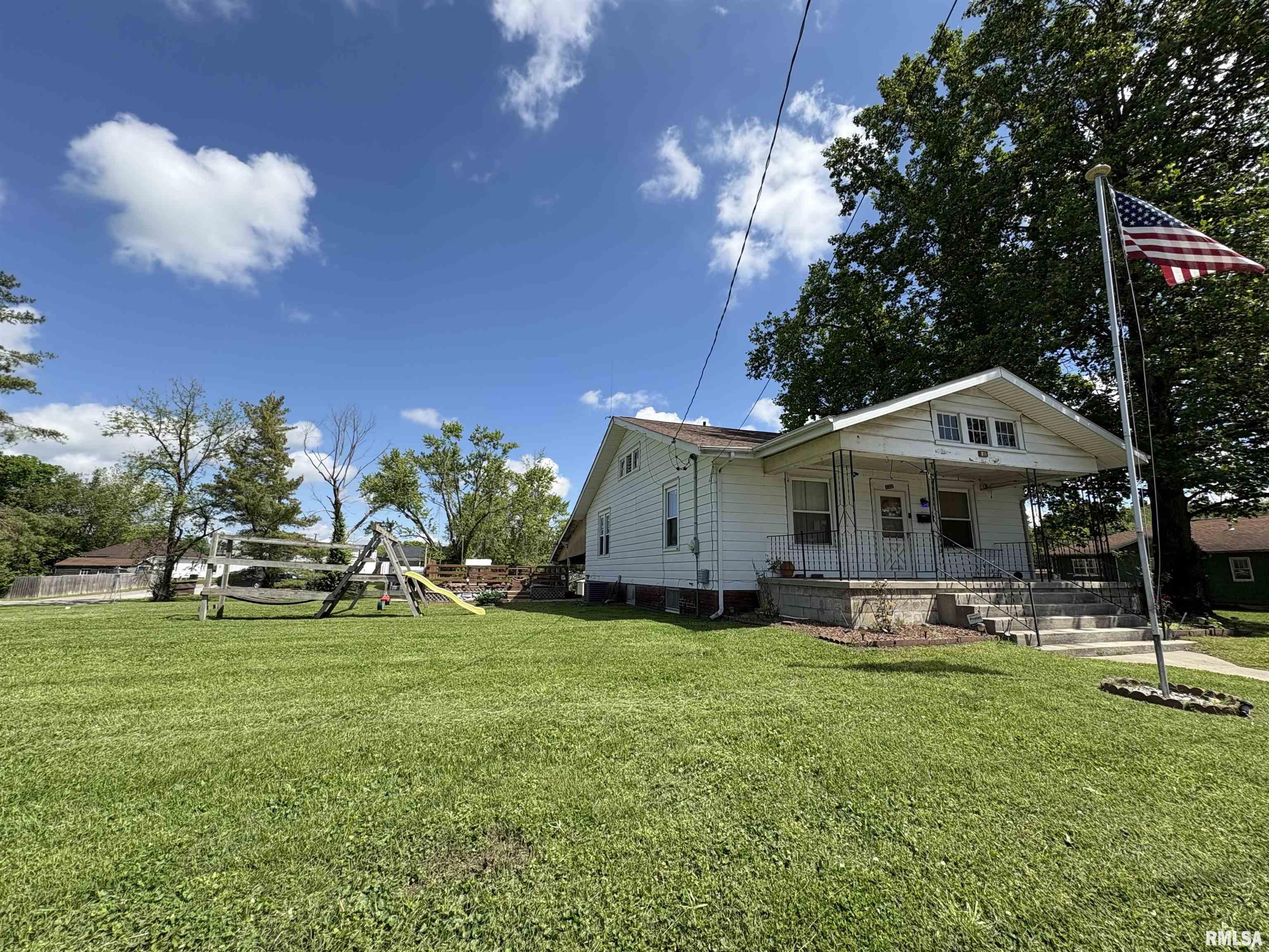 1502 Gartside Street, Murphysboro, Illinois image 3