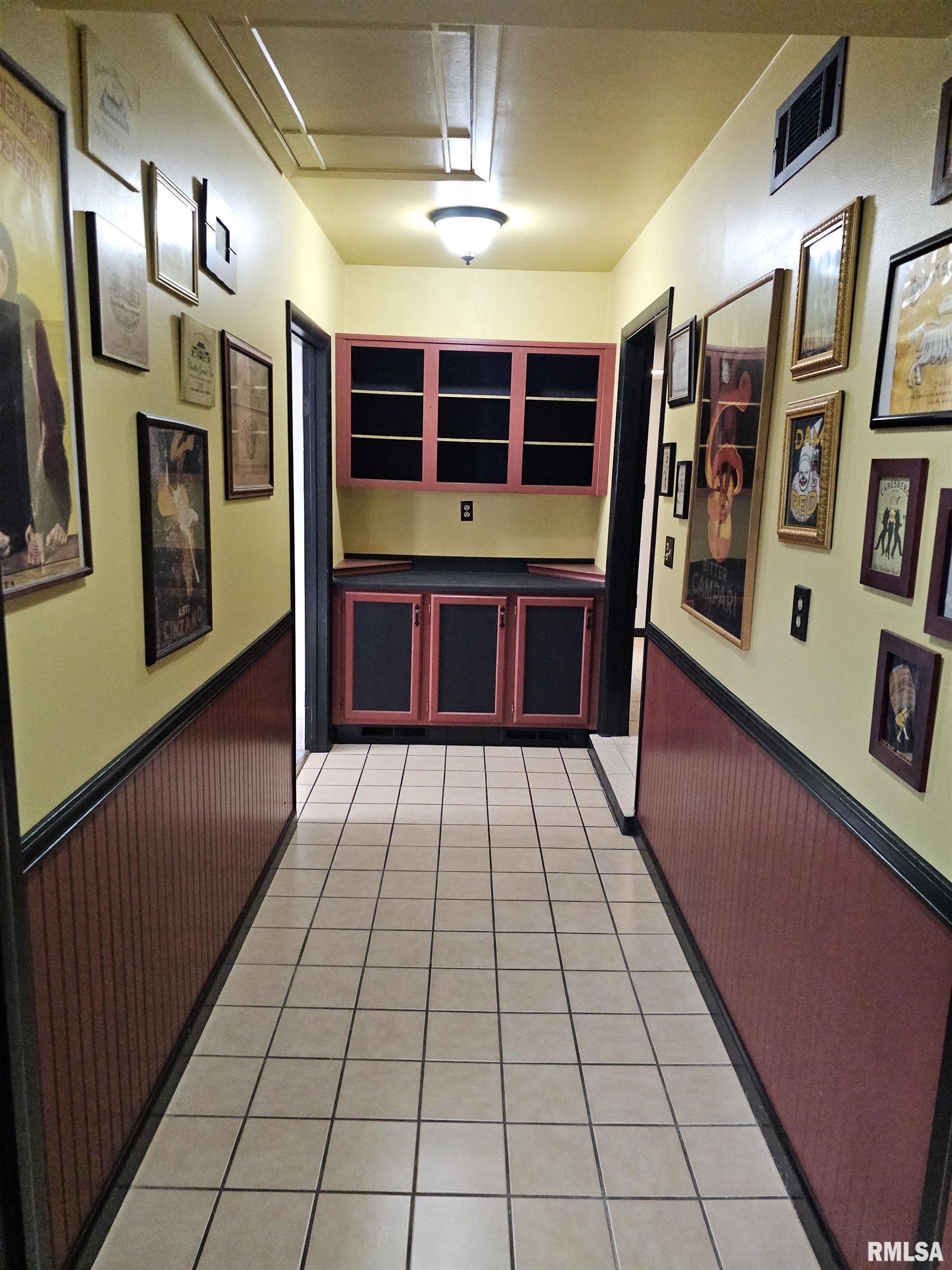 1015 E Highland Avenue, Peoria Heights, Illinois image 18