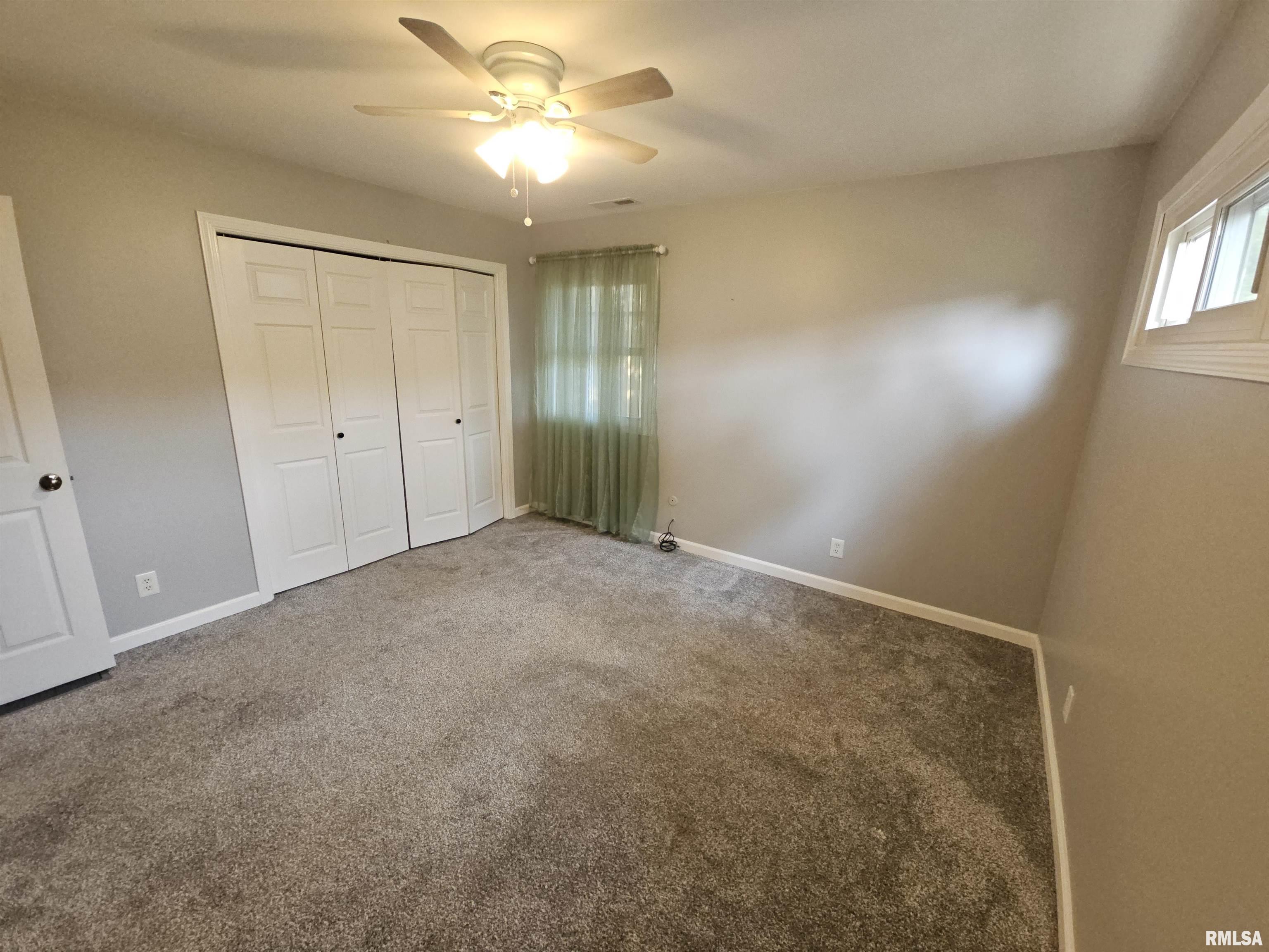 1015 E Highland Avenue, Peoria Heights, Illinois image 14