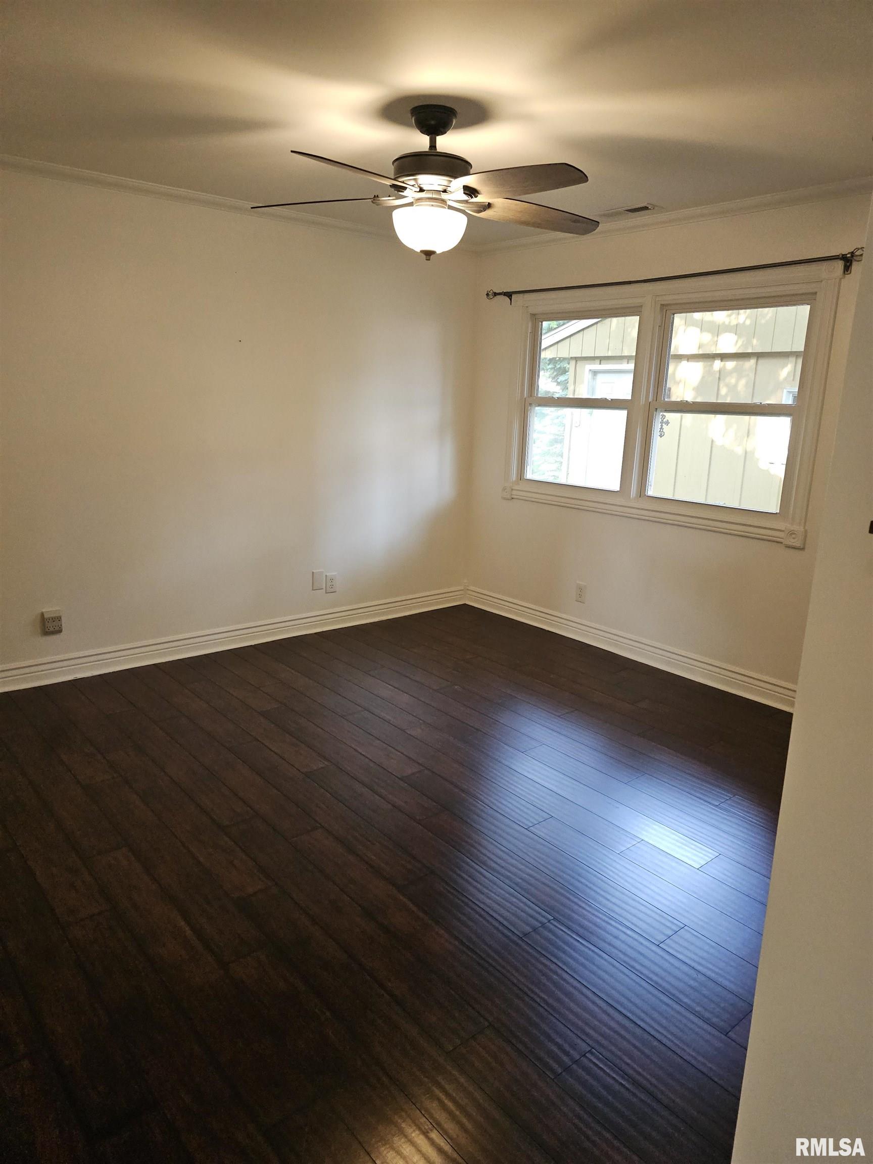 1015 E Highland Avenue, Peoria Heights, Illinois image 15