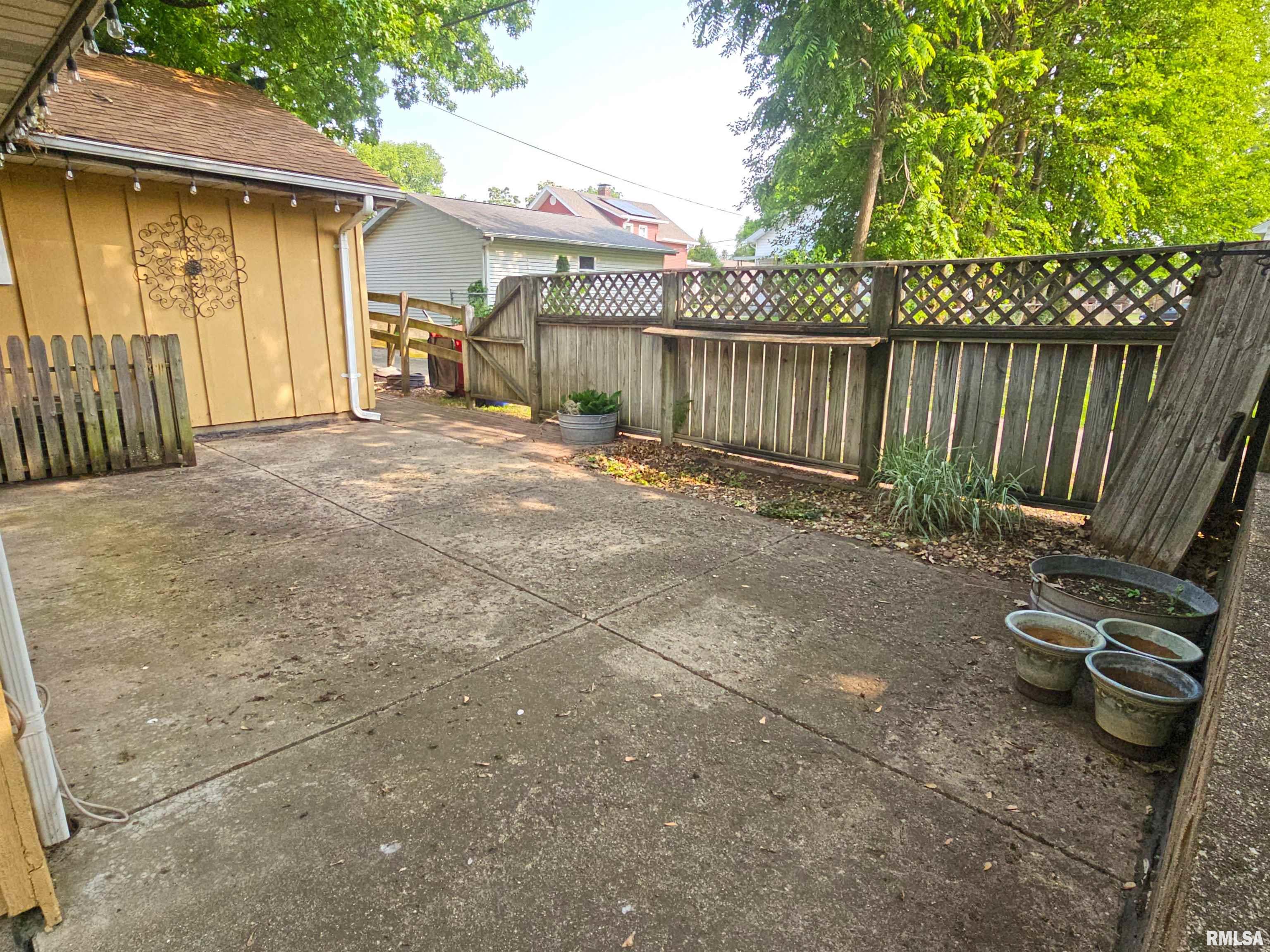 1015 E Highland Avenue, Peoria Heights, Illinois image 26