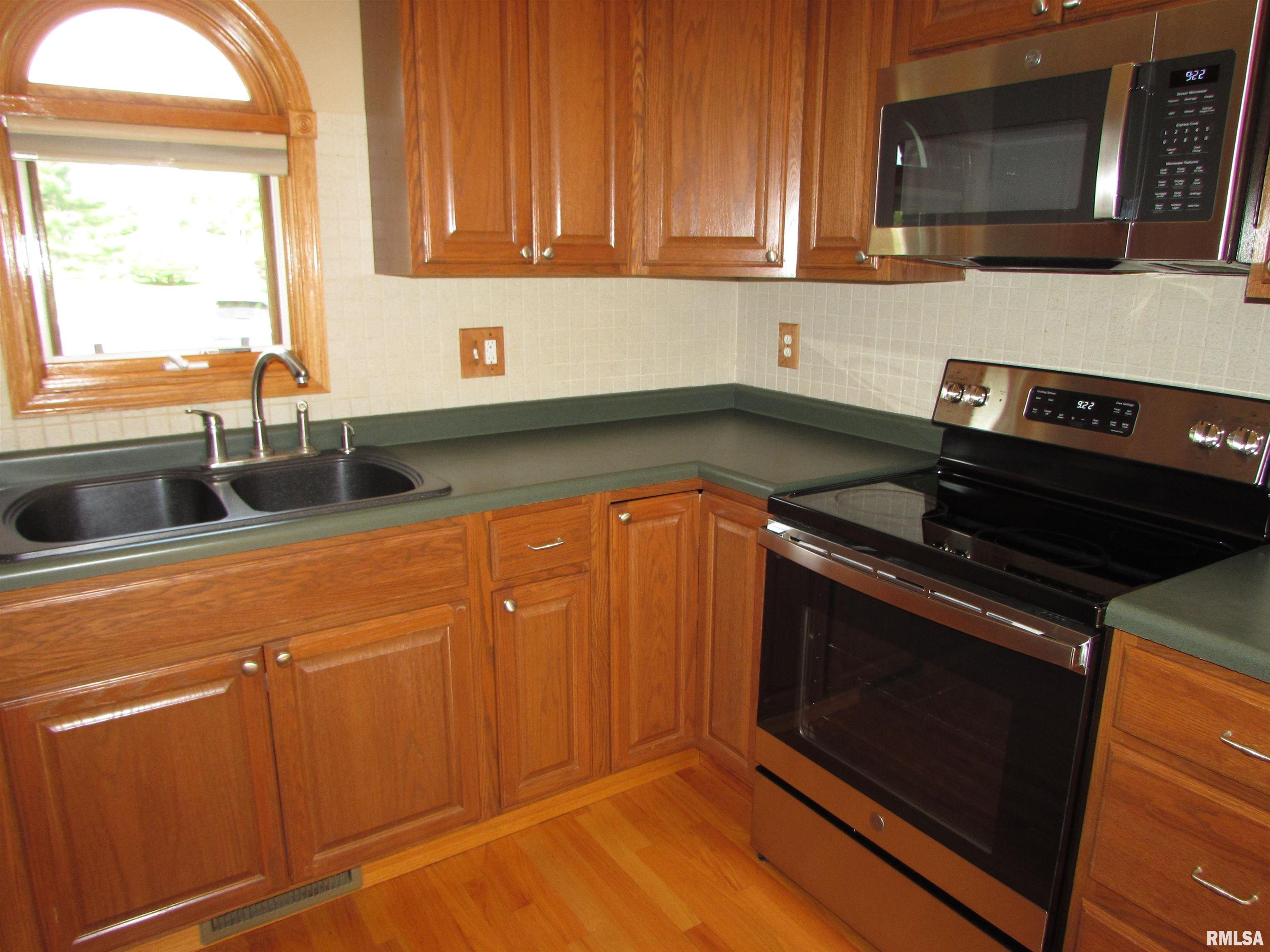 820 Belsly Way, Metamora, Illinois image 8