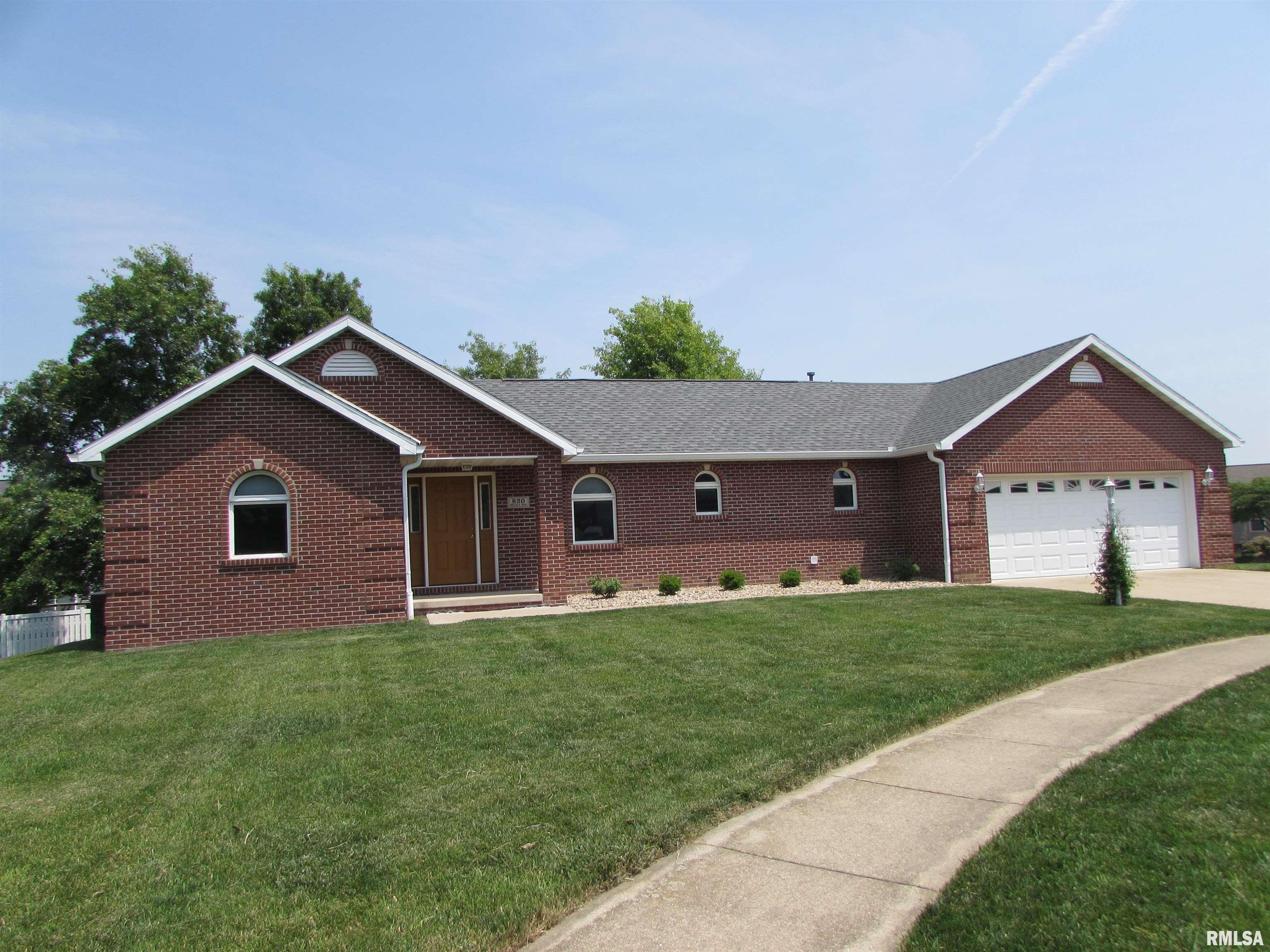 820 Belsly Way, Metamora, Illinois image 1