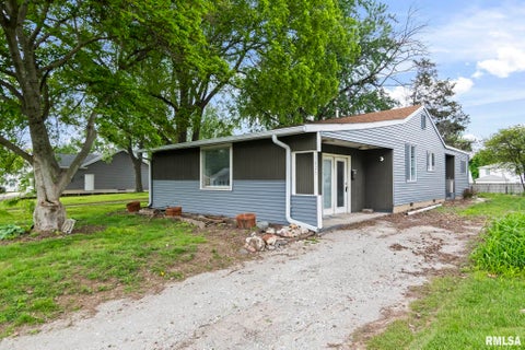 Homes For Sale - 1625 W Vernon Avenue<br/> Springfield, IL 62704