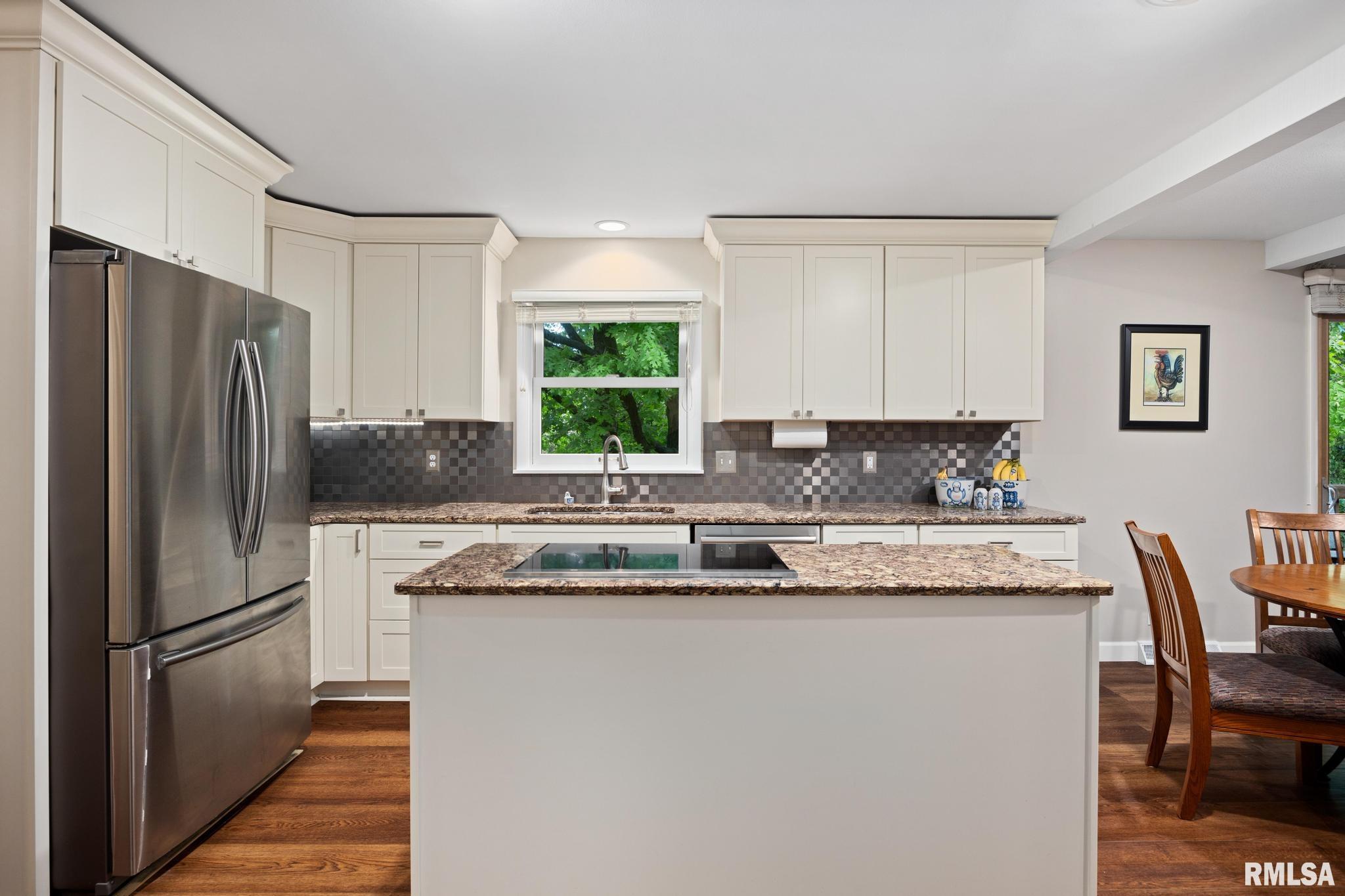6602 N Cobblestone Court, Peoria, Illinois image 14