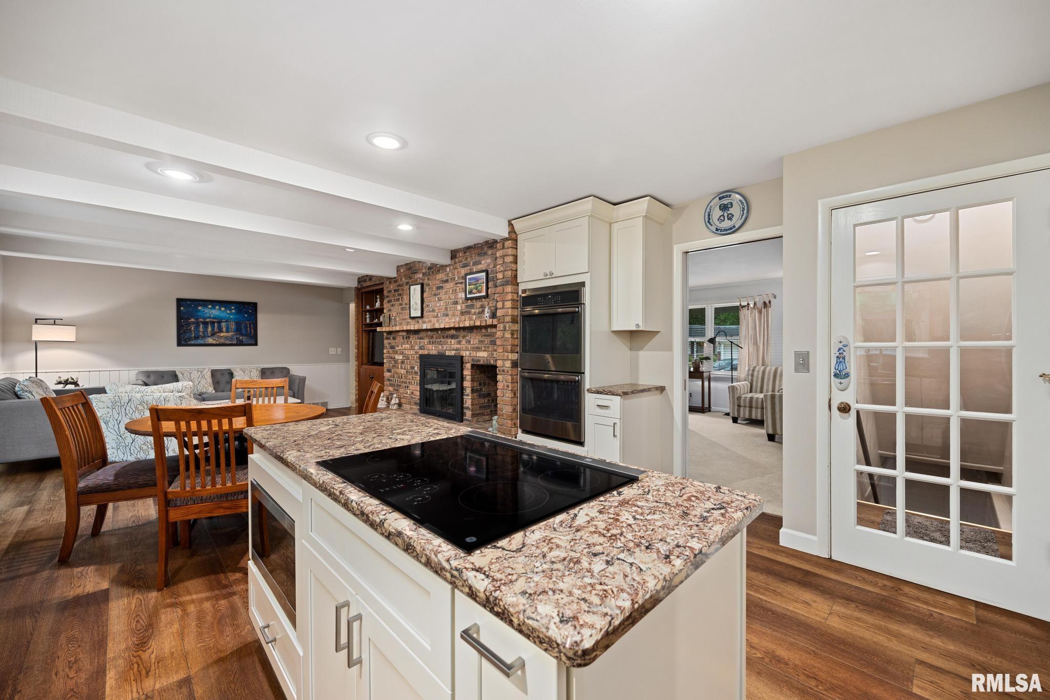 6602 N Cobblestone Court, Peoria, Illinois image 16