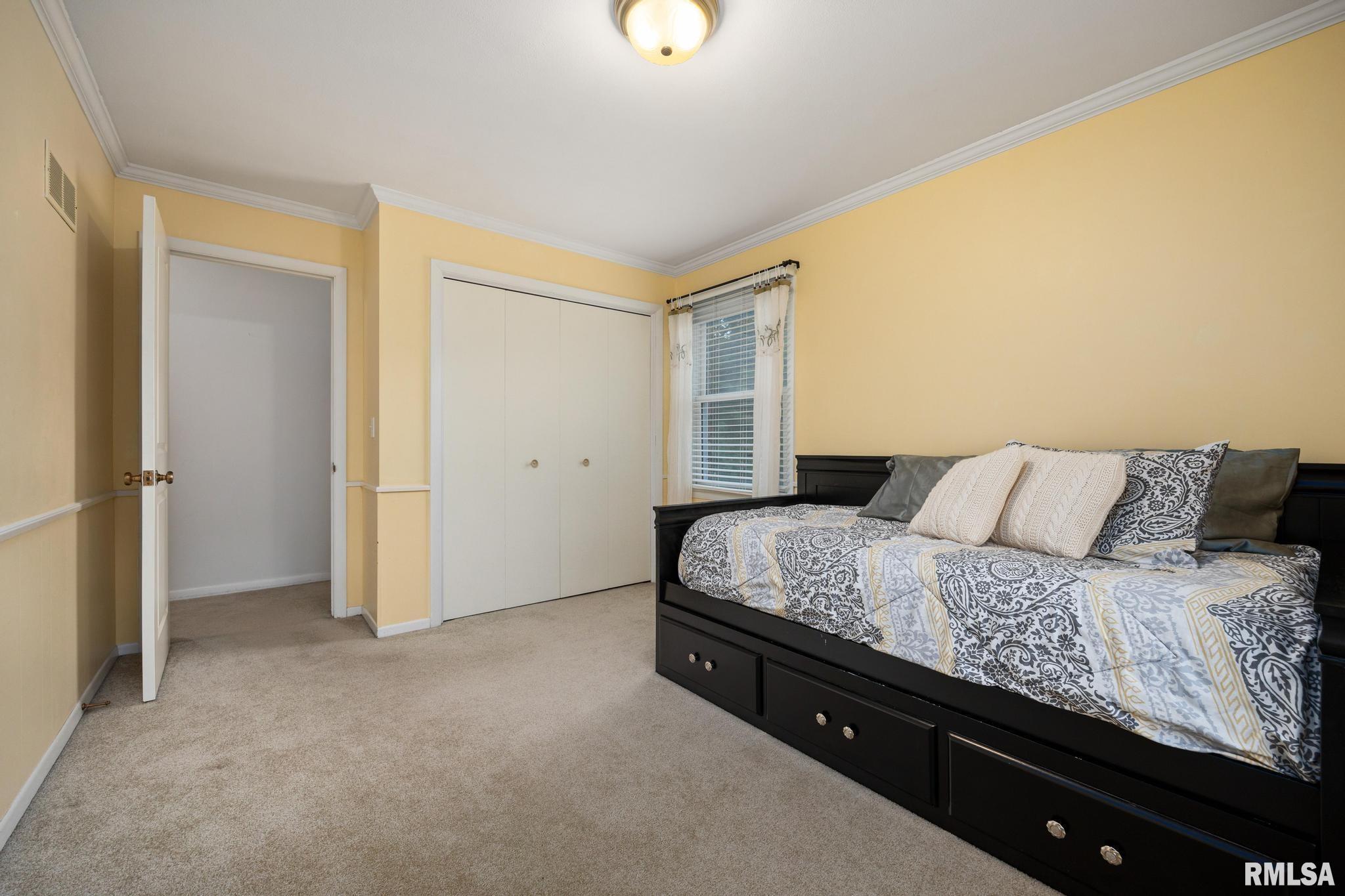 6602 N Cobblestone Court, Peoria, Illinois image 24