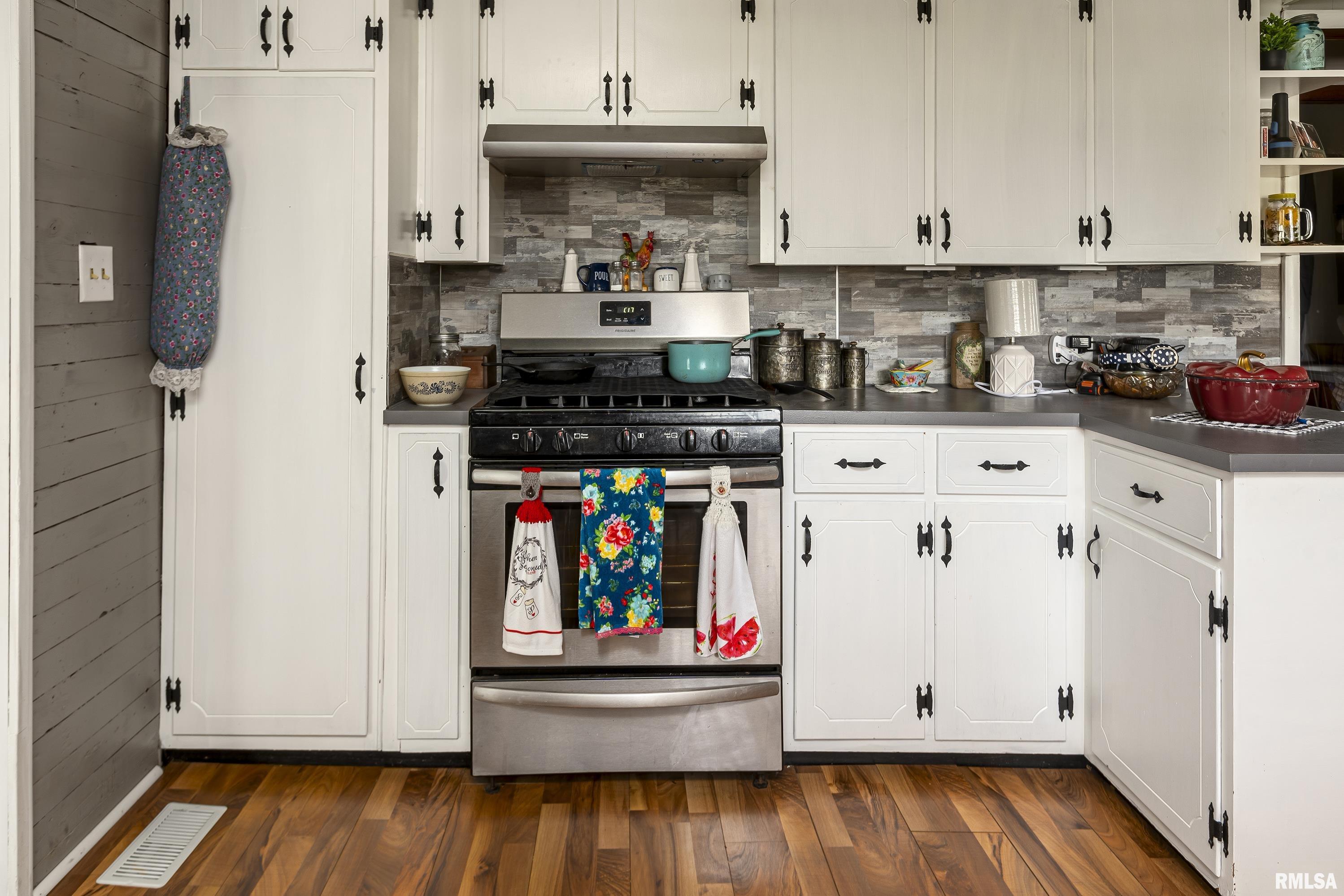 814 W 15th Street, Johnston City, Illinois image 12