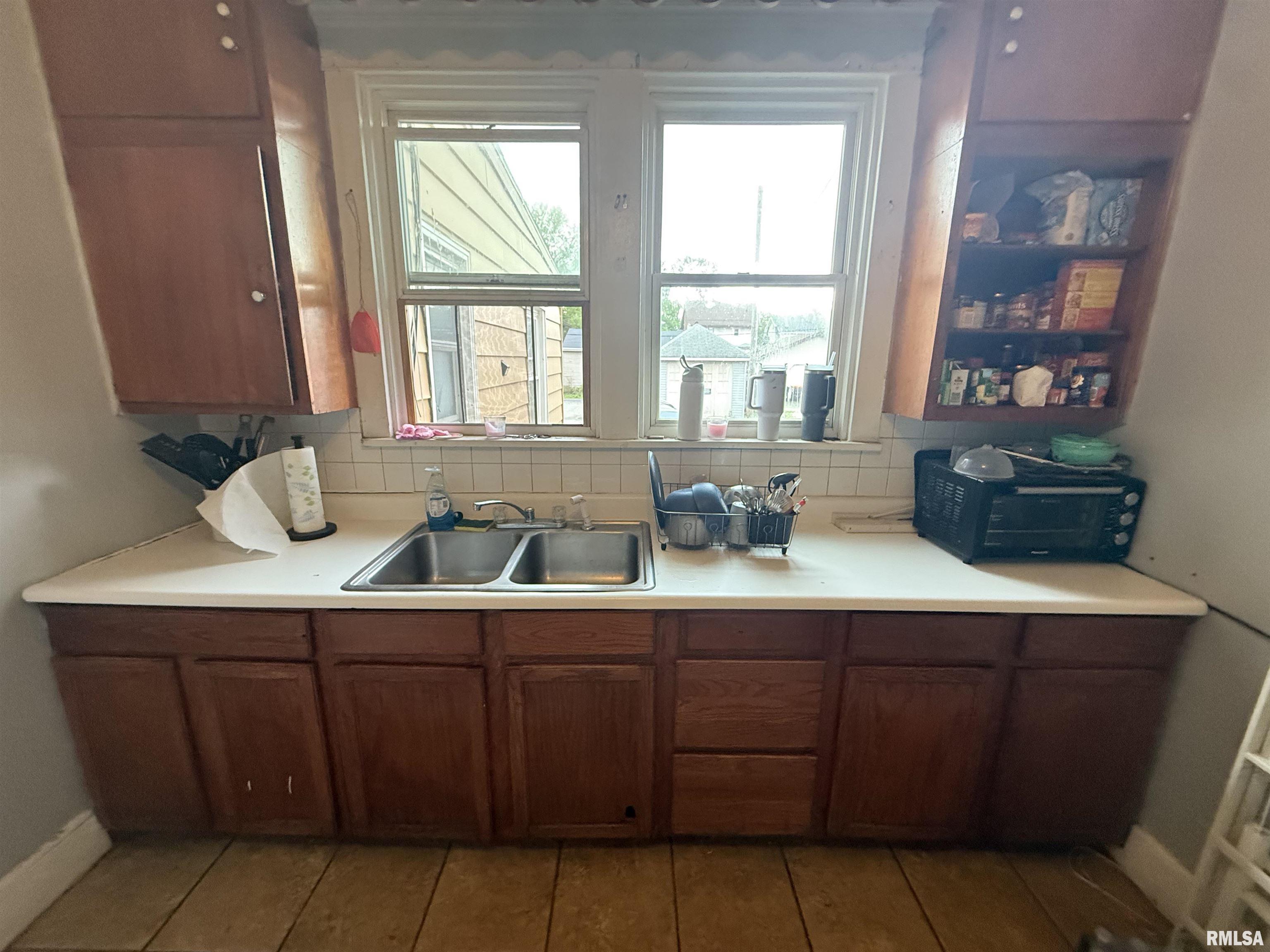 1027 N University Street, Peoria, Illinois image 11