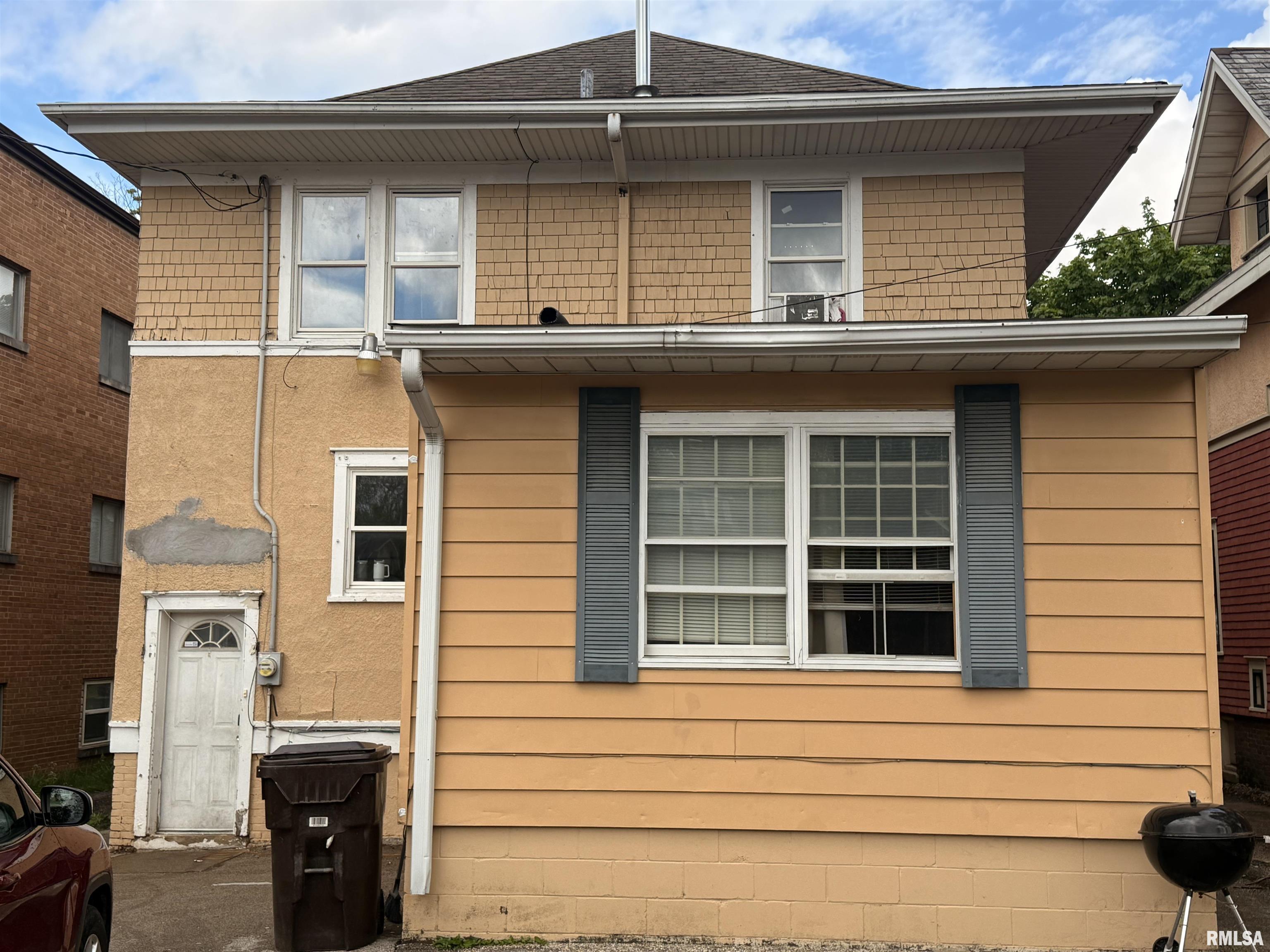 1027 N University Street, Peoria, Illinois image 34