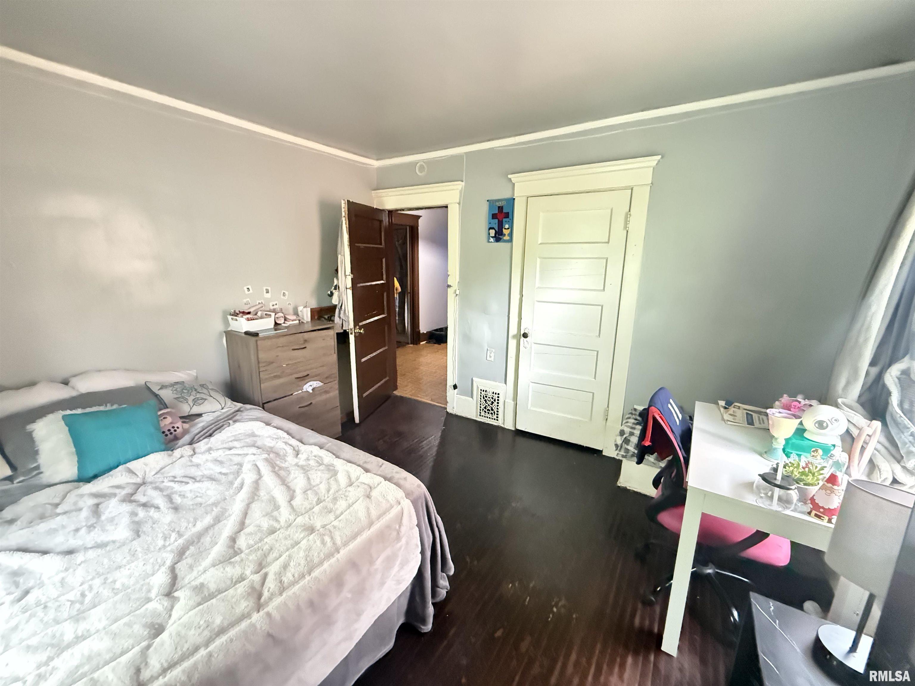 1027 N University Street, Peoria, Illinois image 21