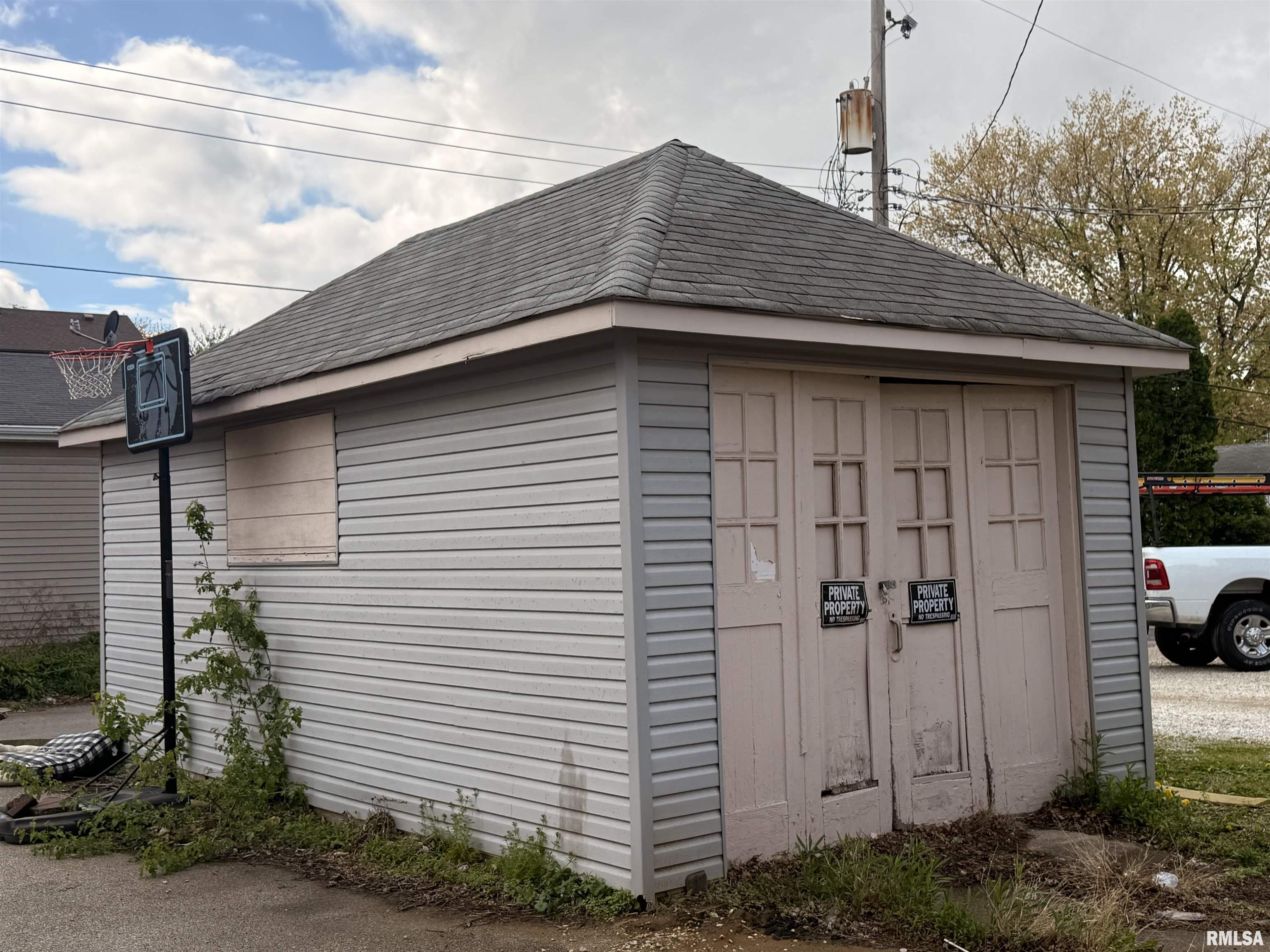 1027 N University Street, Peoria, Illinois image 33