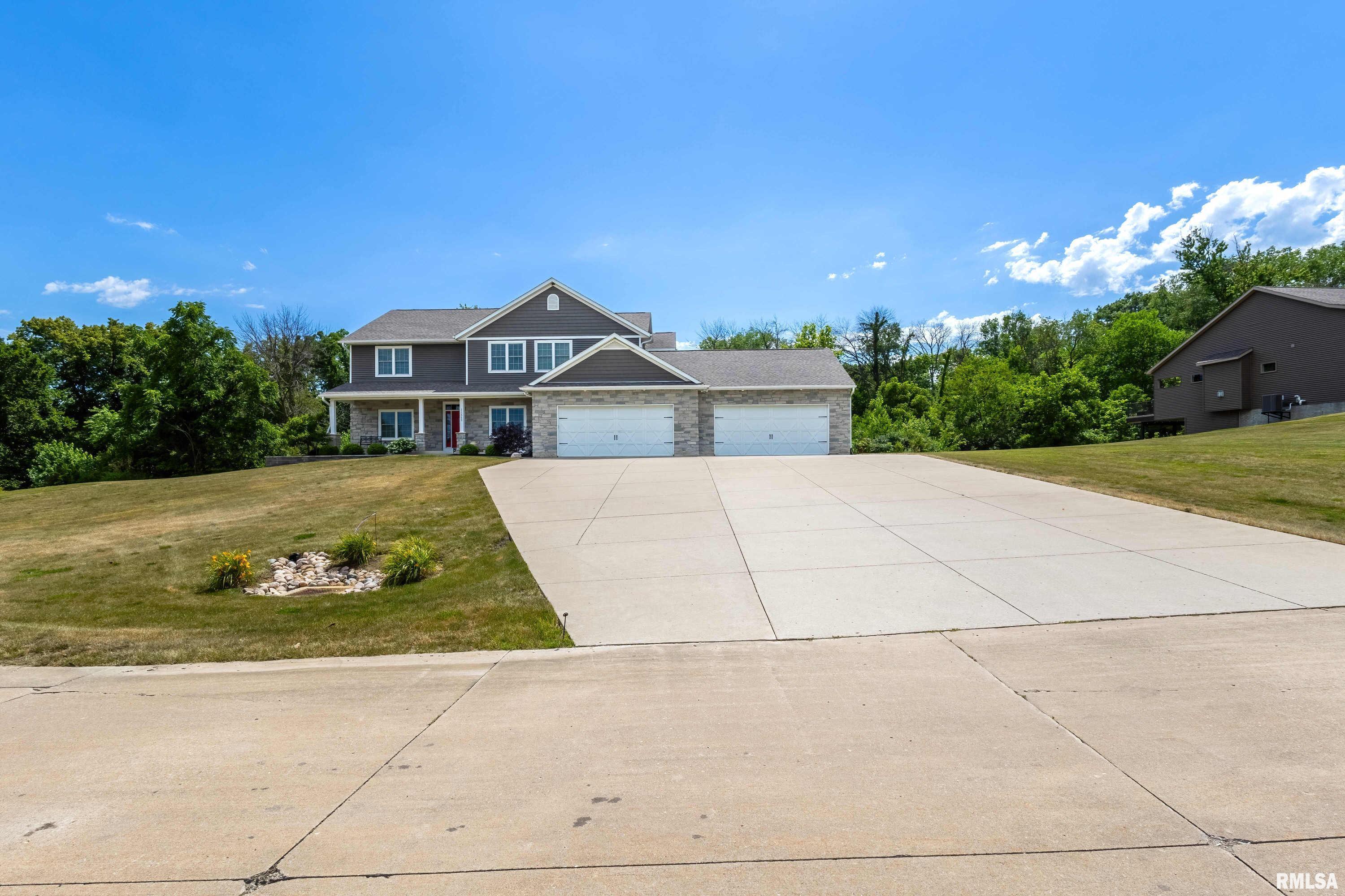 11669 131st Street Court, Davenport, Iowa image 3