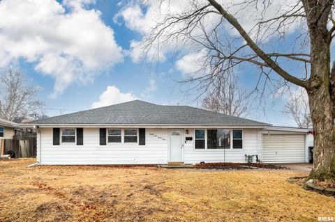 Homes For Sale - 2133 N Wellington Drive<br/> Peoria County, Peoria, IL 61604