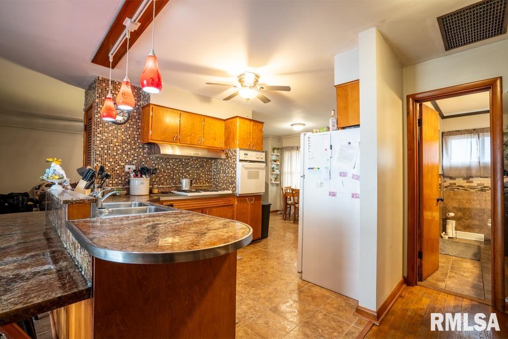 621 N 9th Street, Herrin, Illinois image 10