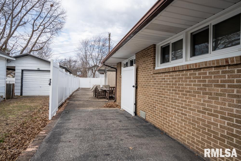 621 N 9th Street, Herrin, Illinois image 20