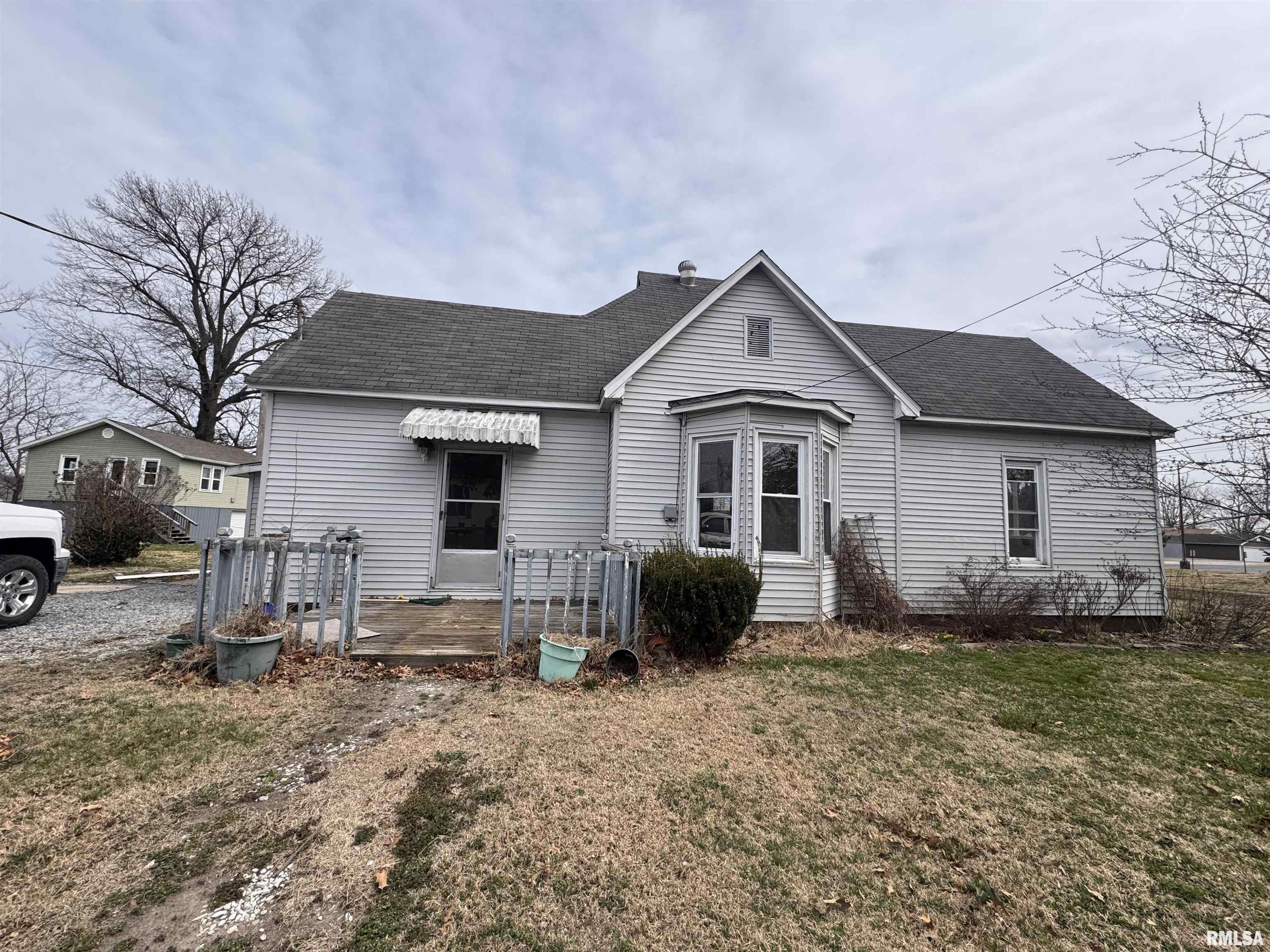 808 W White Street, Marion, Illinois image 15