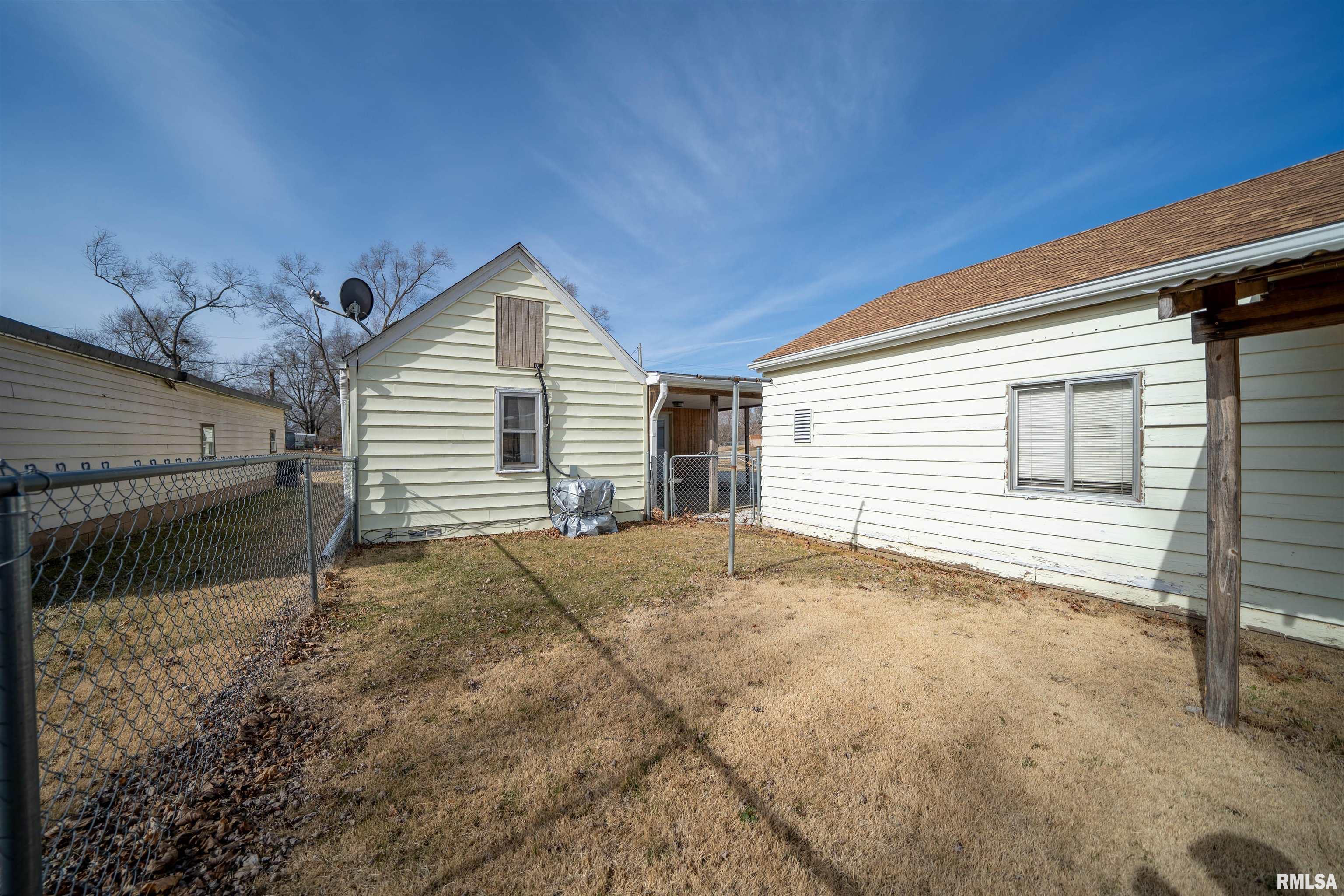 124 S Roosevelt Street, Pekin, Illinois image 39