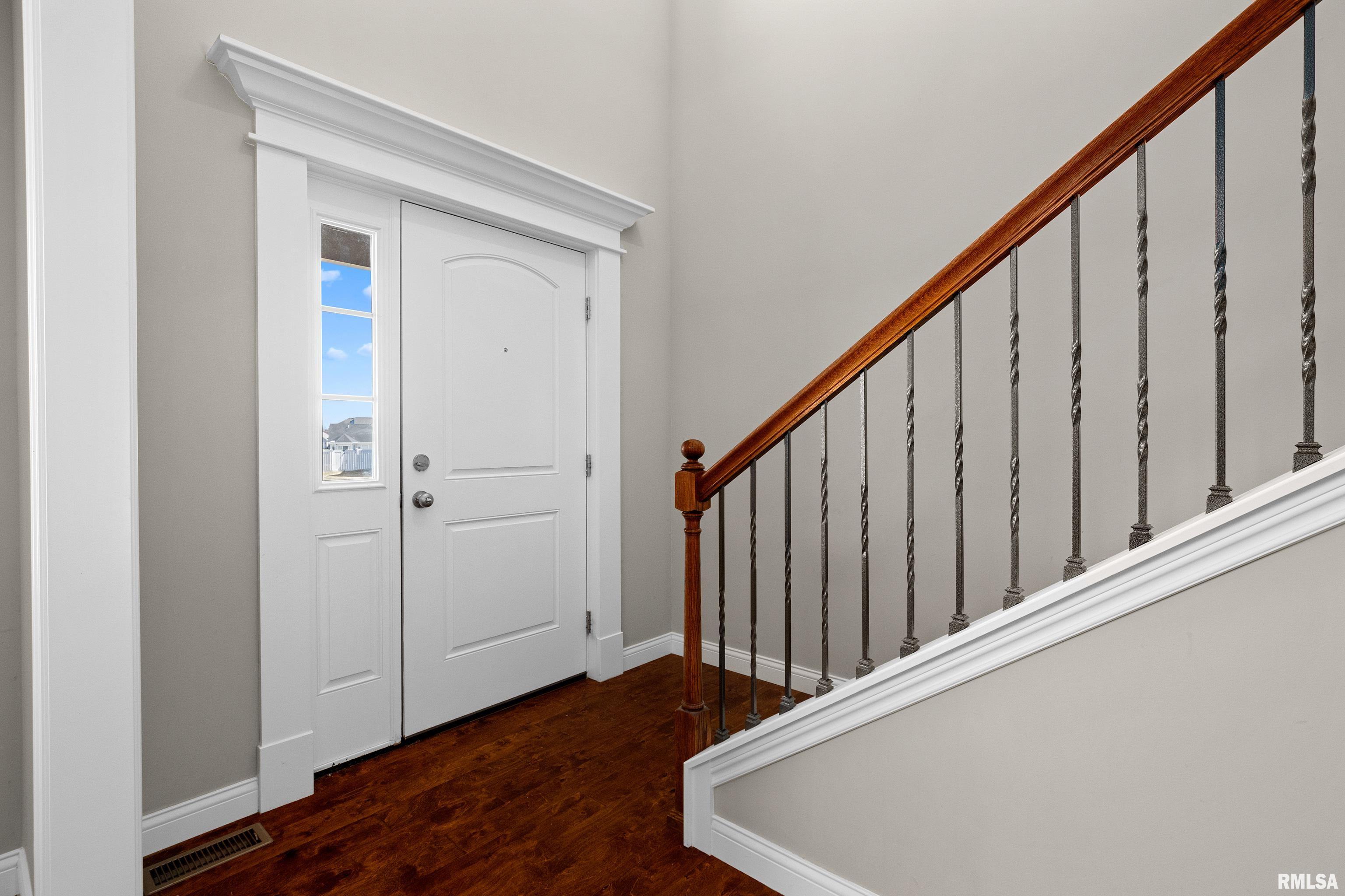 10715 N Sawmill Lane, Dunlap, Illinois image 9