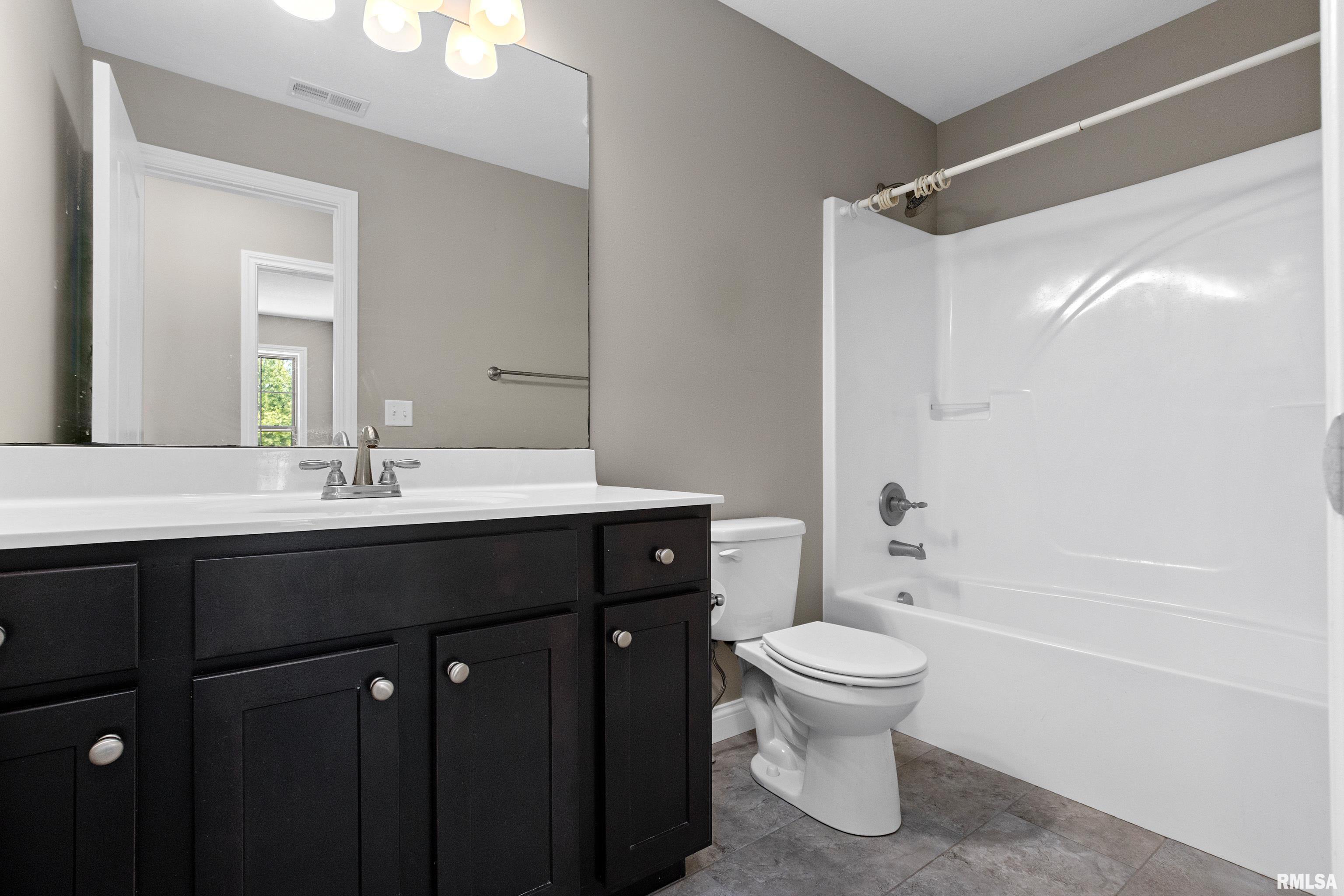10715 N Sawmill Lane, Dunlap, Illinois image 35