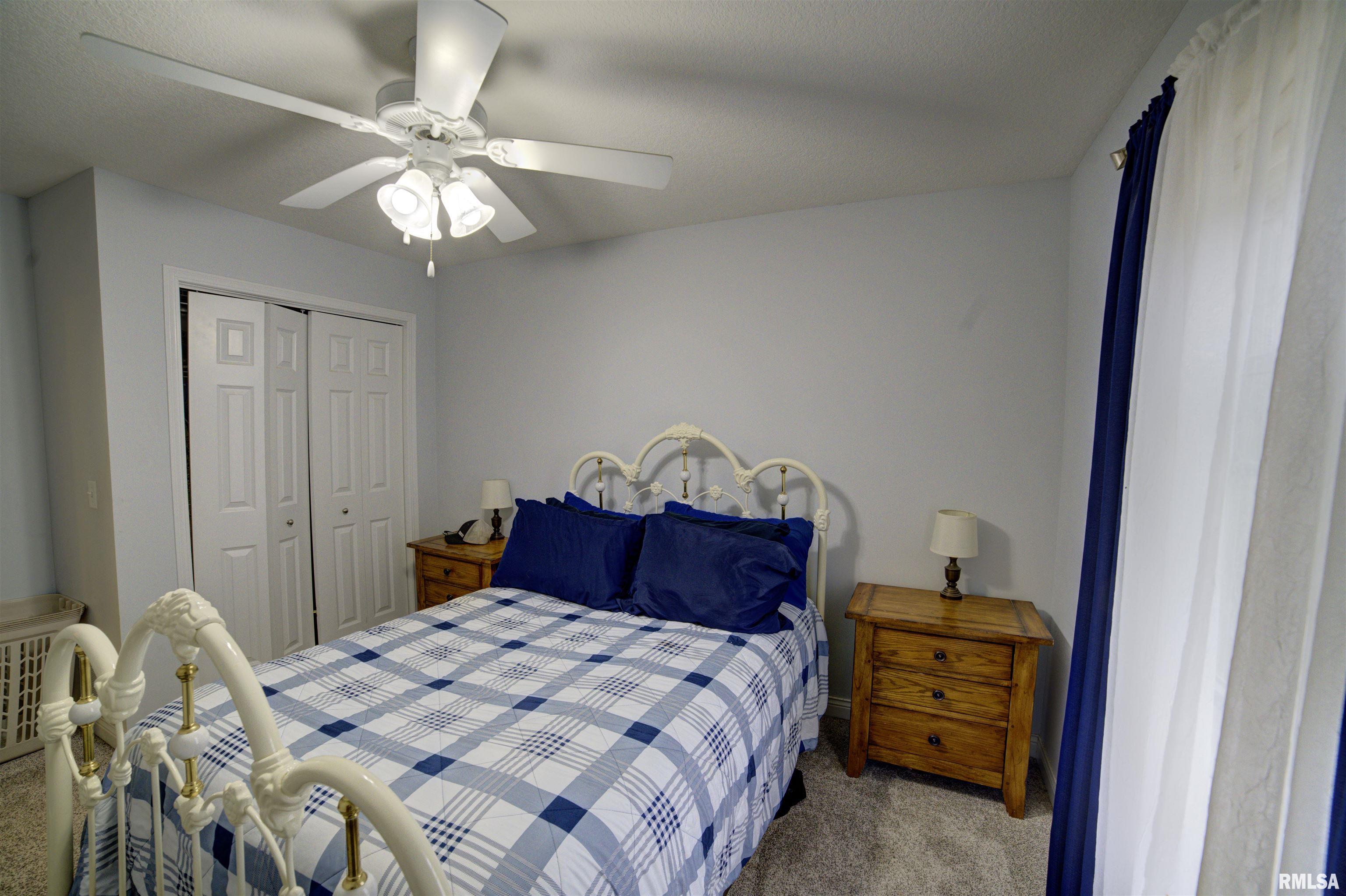 2735 Julie Lane Court, Davenport, Iowa image 48