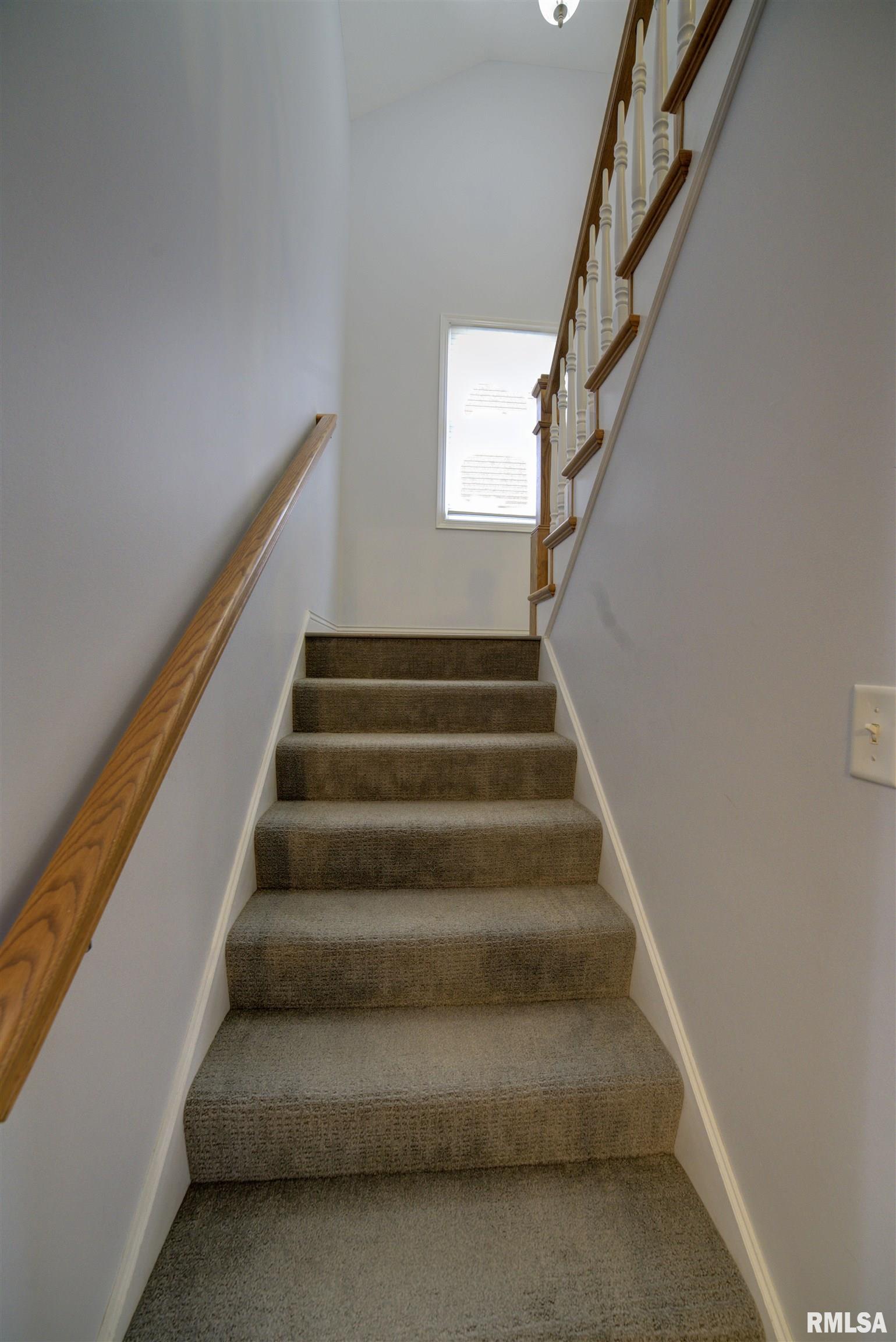 2735 Julie Lane Court, Davenport, Iowa image 30