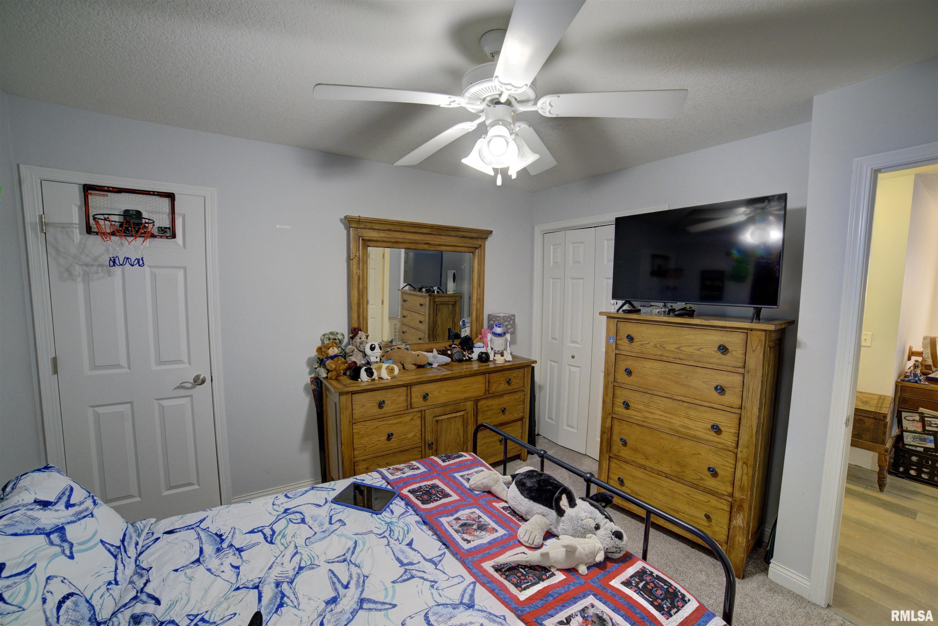 2735 Julie Lane Court, Davenport, Iowa image 45