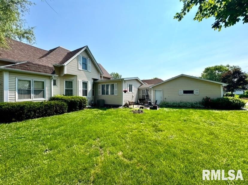 300 S Washington Street, Joy, Illinois image 2