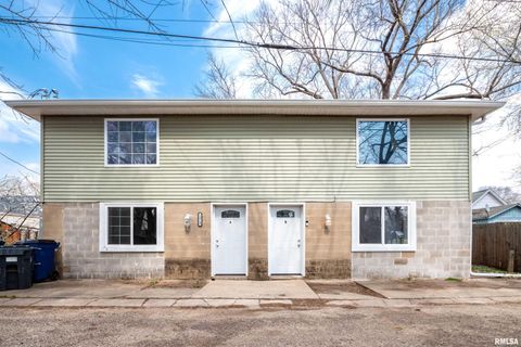 Homes For Sale - 1020 Fall Street<br/> Tazewell County, Pekin, IL 61554