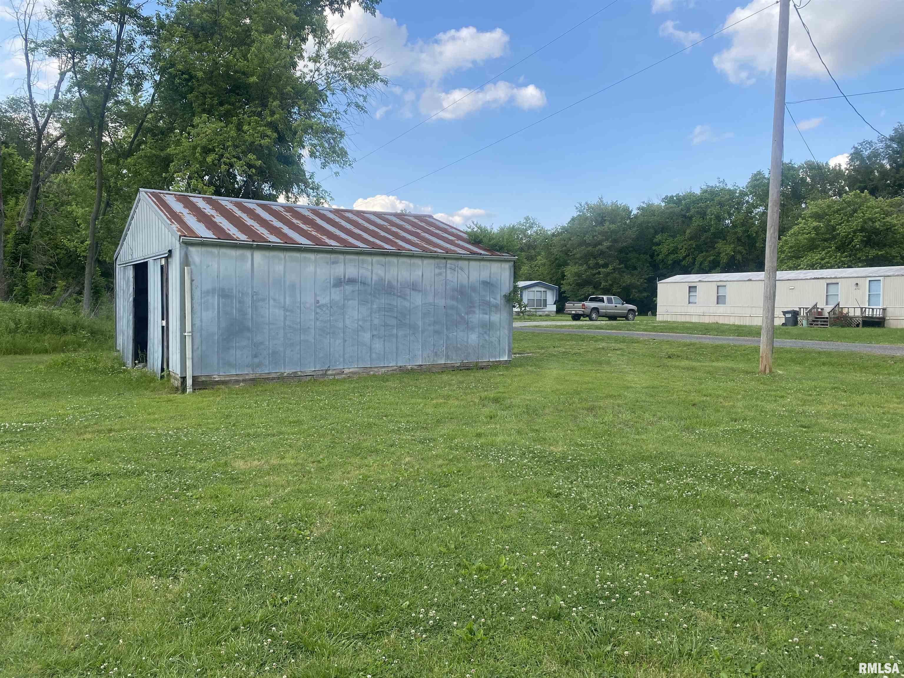 415 N Broadway Street, Waltonville, Illinois image 11