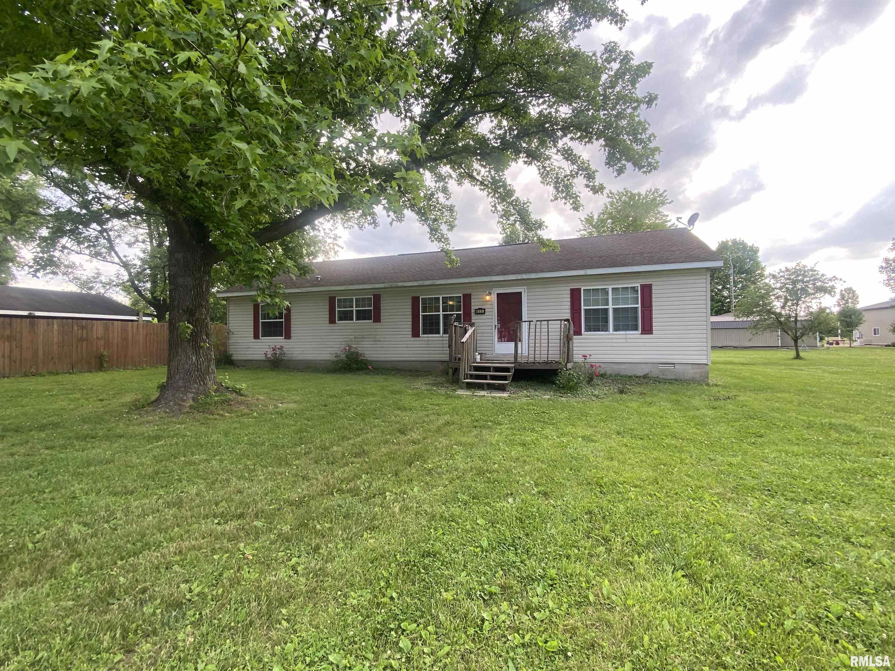 415 N Broadway Street, Waltonville, Illinois image 1