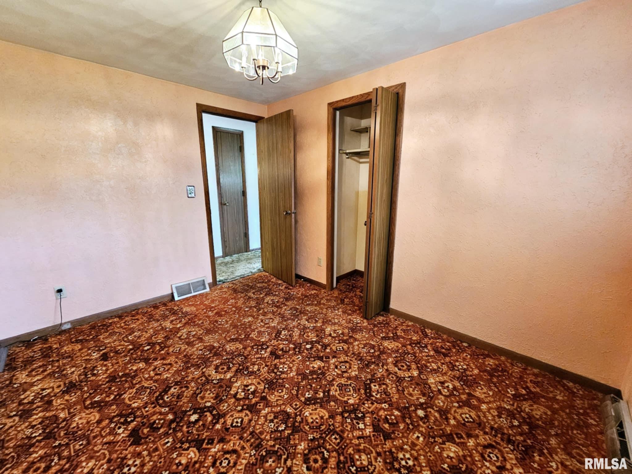 703 S Walnut Street, Delavan, Illinois image 17