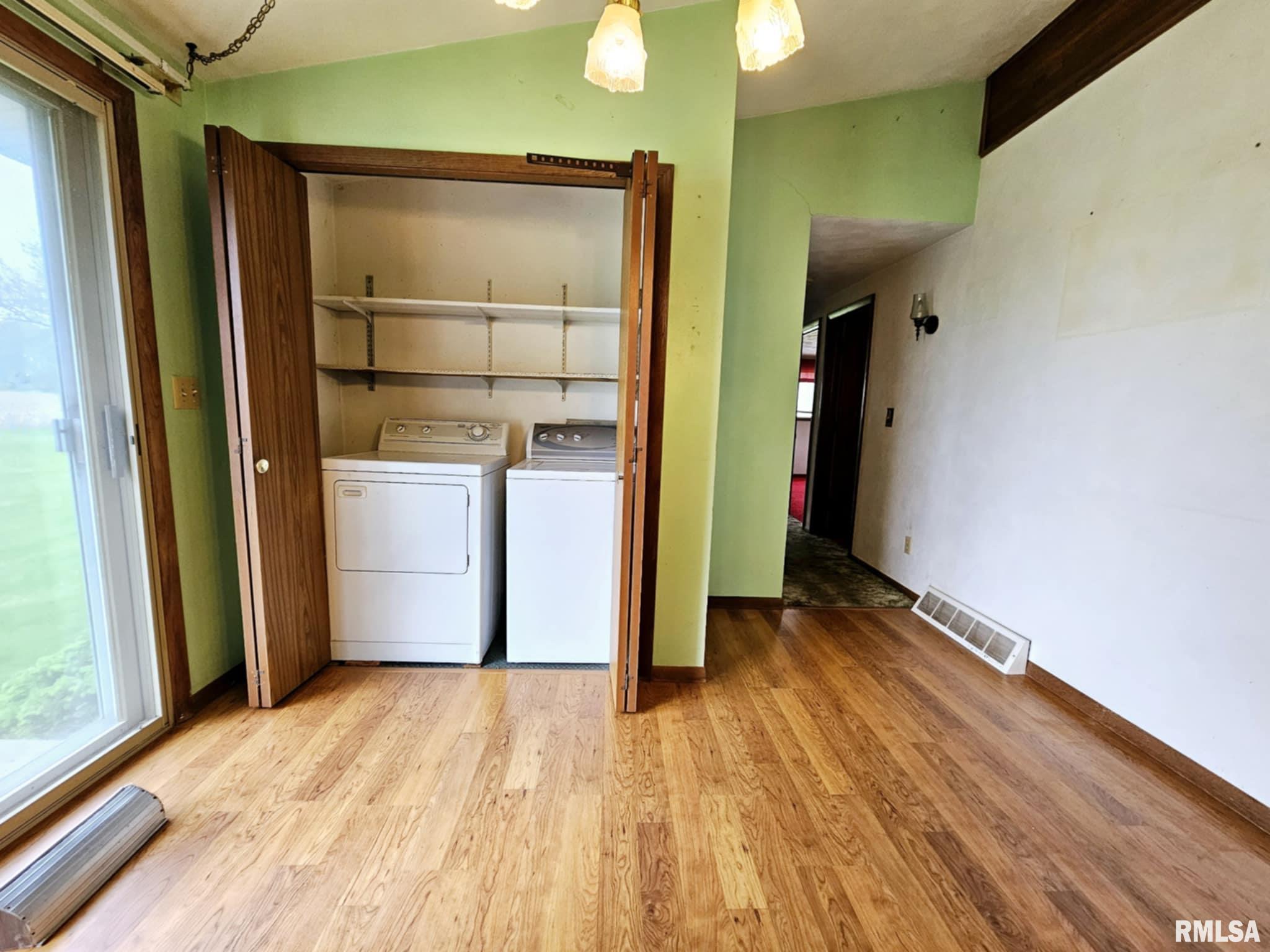 703 S Walnut Street, Delavan, Illinois image 22