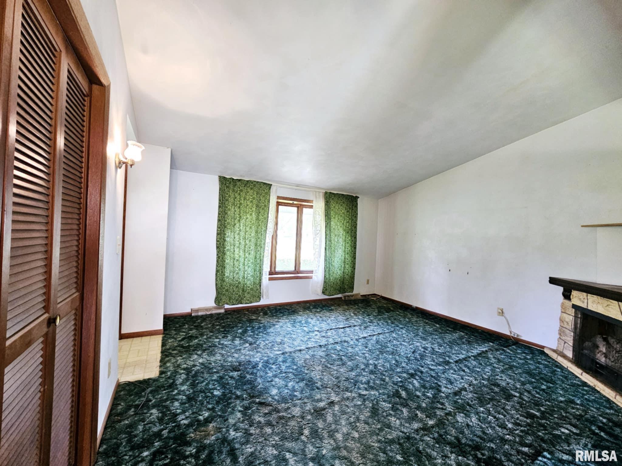 703 S Walnut Street, Delavan, Illinois image 11