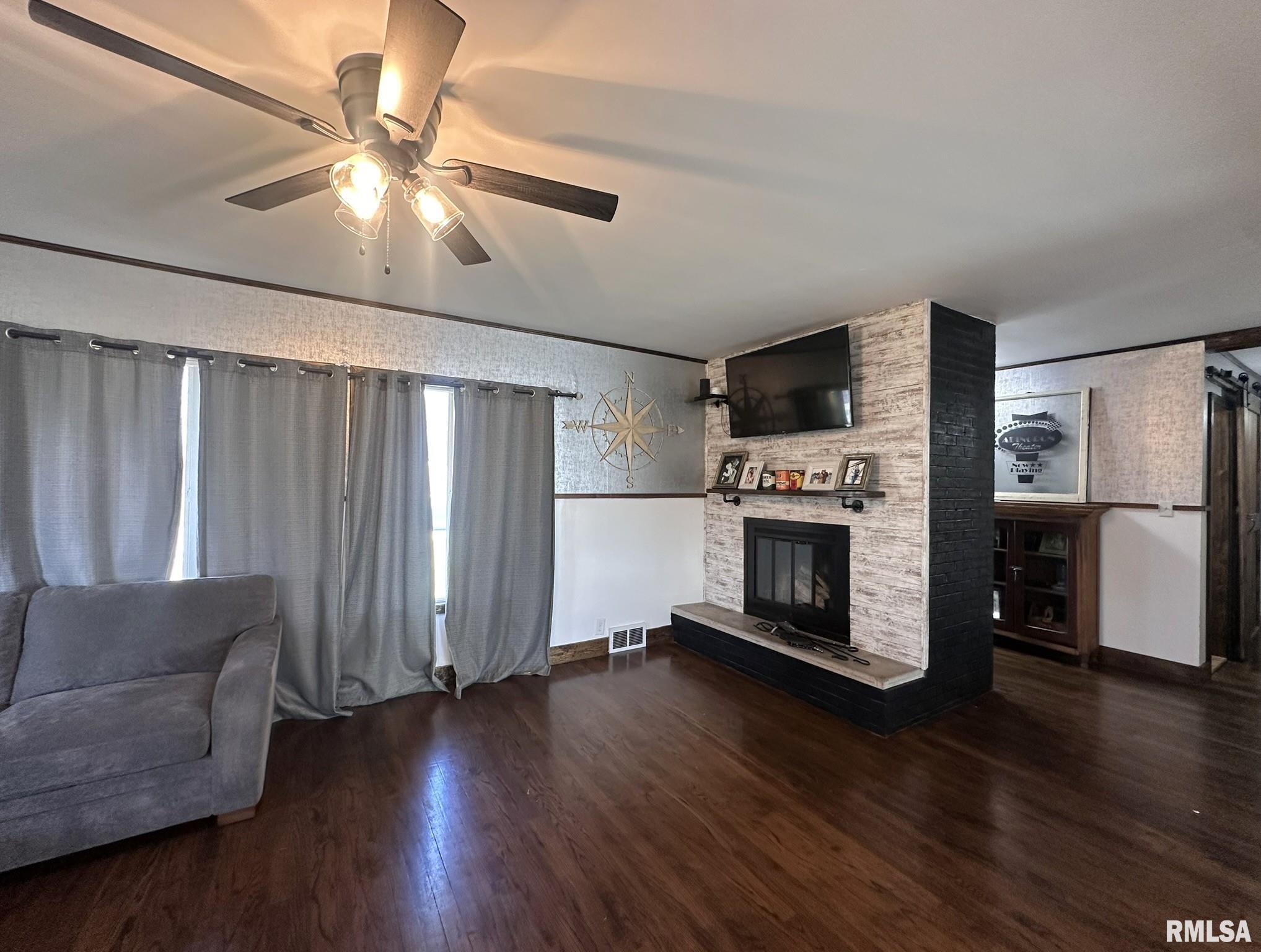 308 Galesburg Road, Knoxville, Illinois image 11