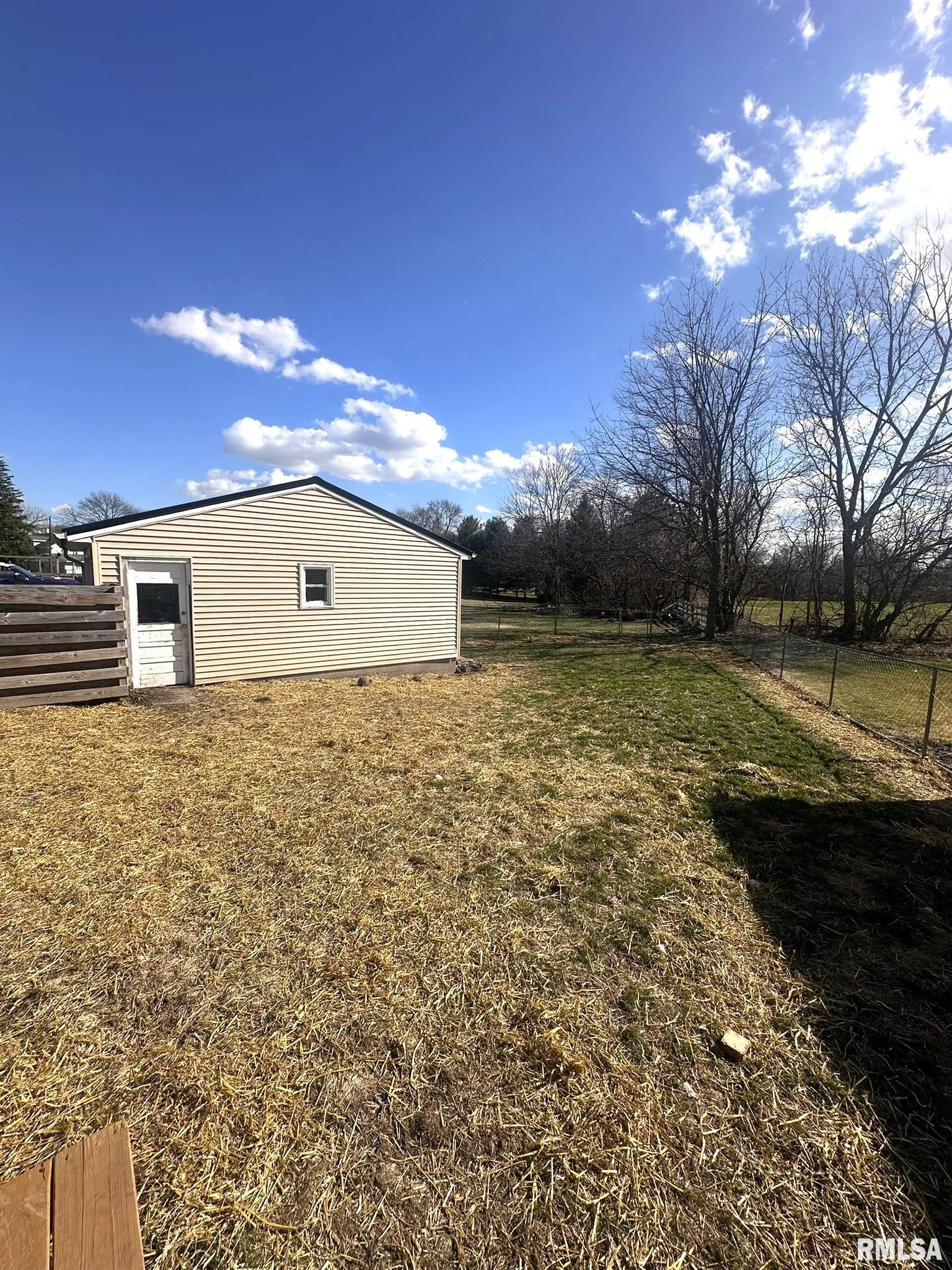 308 Galesburg Road, Knoxville, Illinois image 5