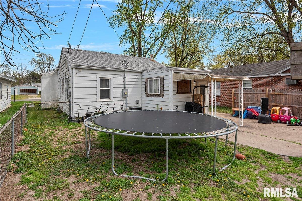 417 N Stephens Avenue, Springfield, Illinois image 23