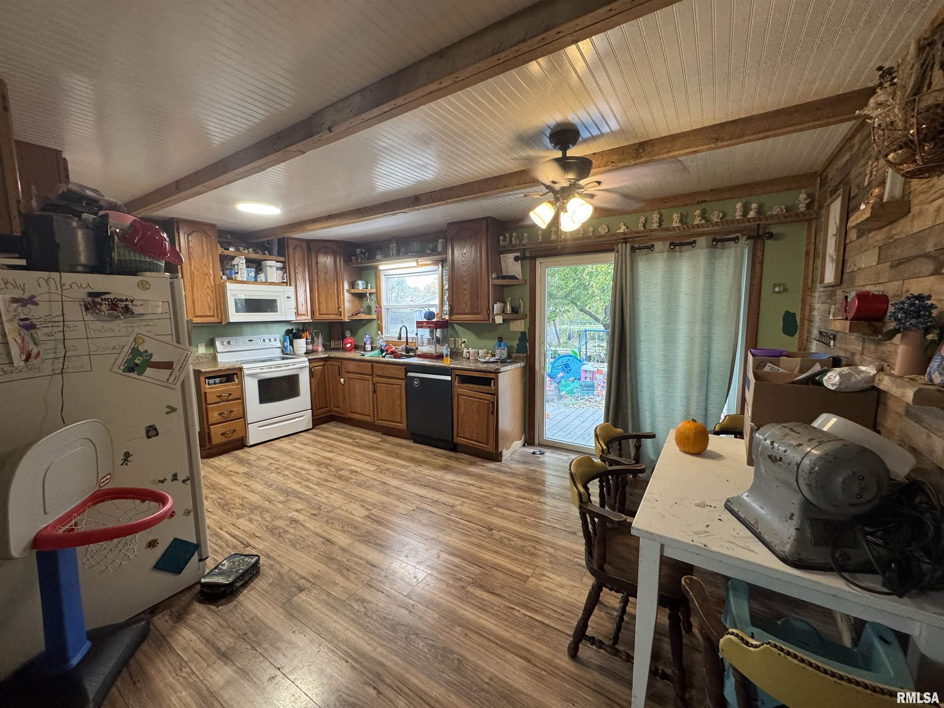 504 Ravenscroft Avenue, Versailles, Illinois image 2