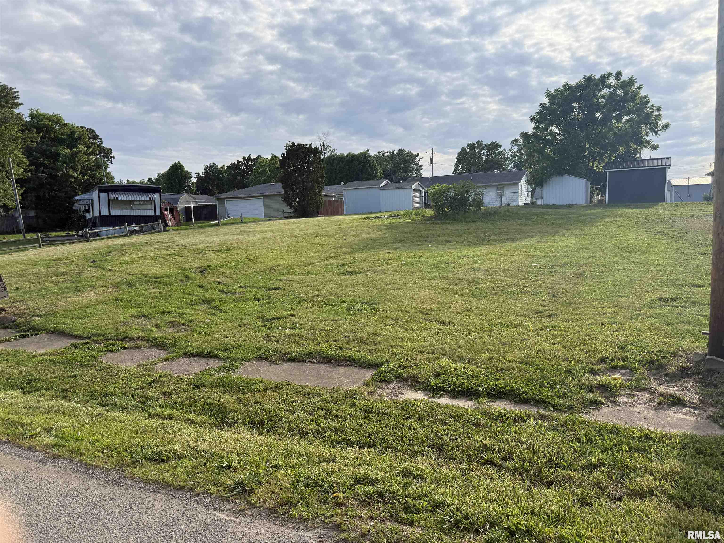 Photo 1 of 2 — 105 S 22ND Street, Herrin, IL 62948