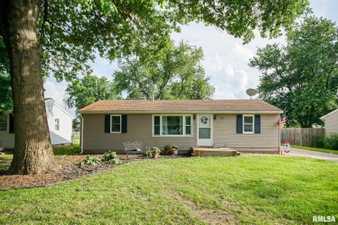 Homes For Sale - 5328 W Cisna Road<br/> Peoria, IL 61607
